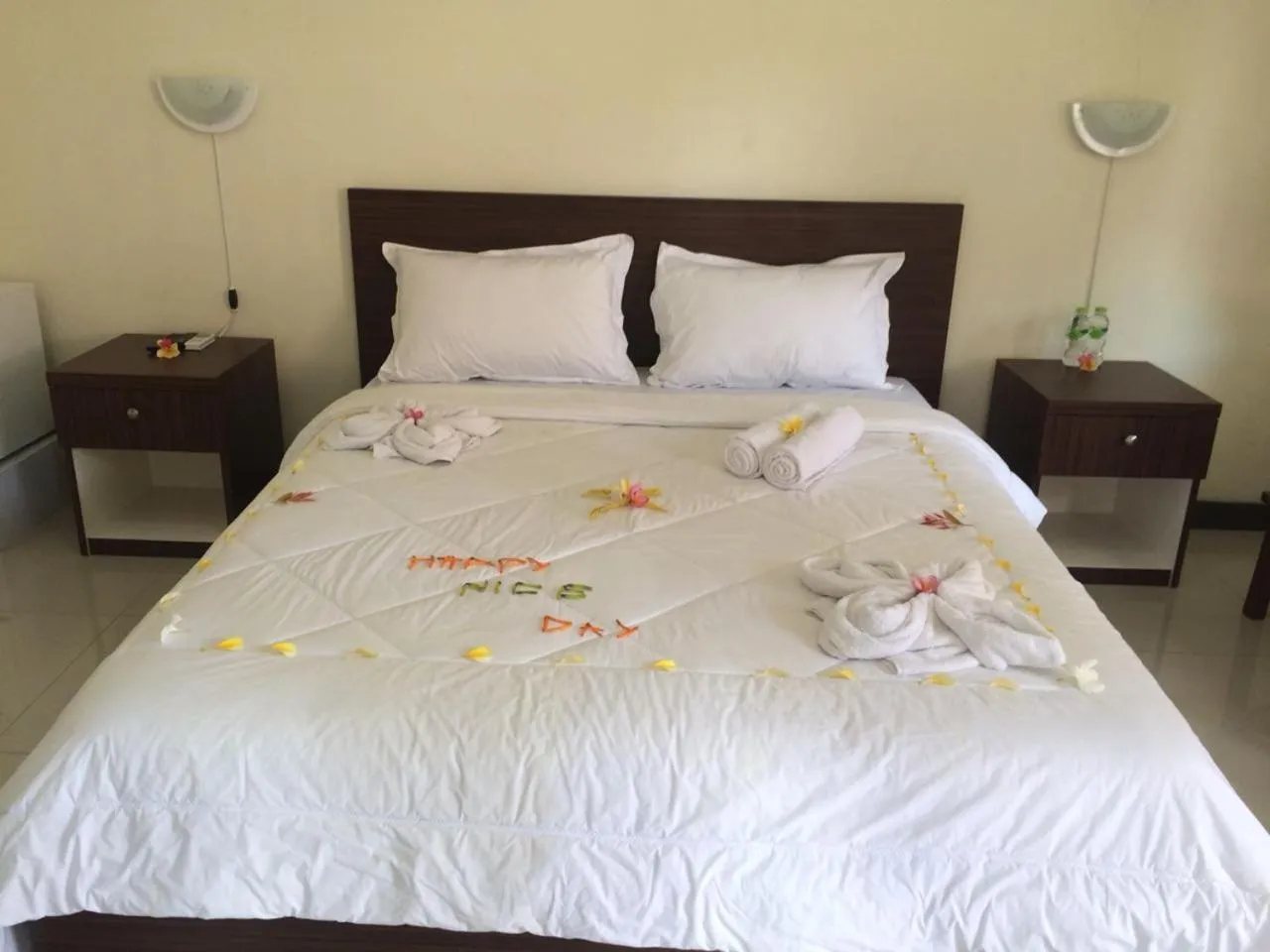 Bed in D'Batur Hotel