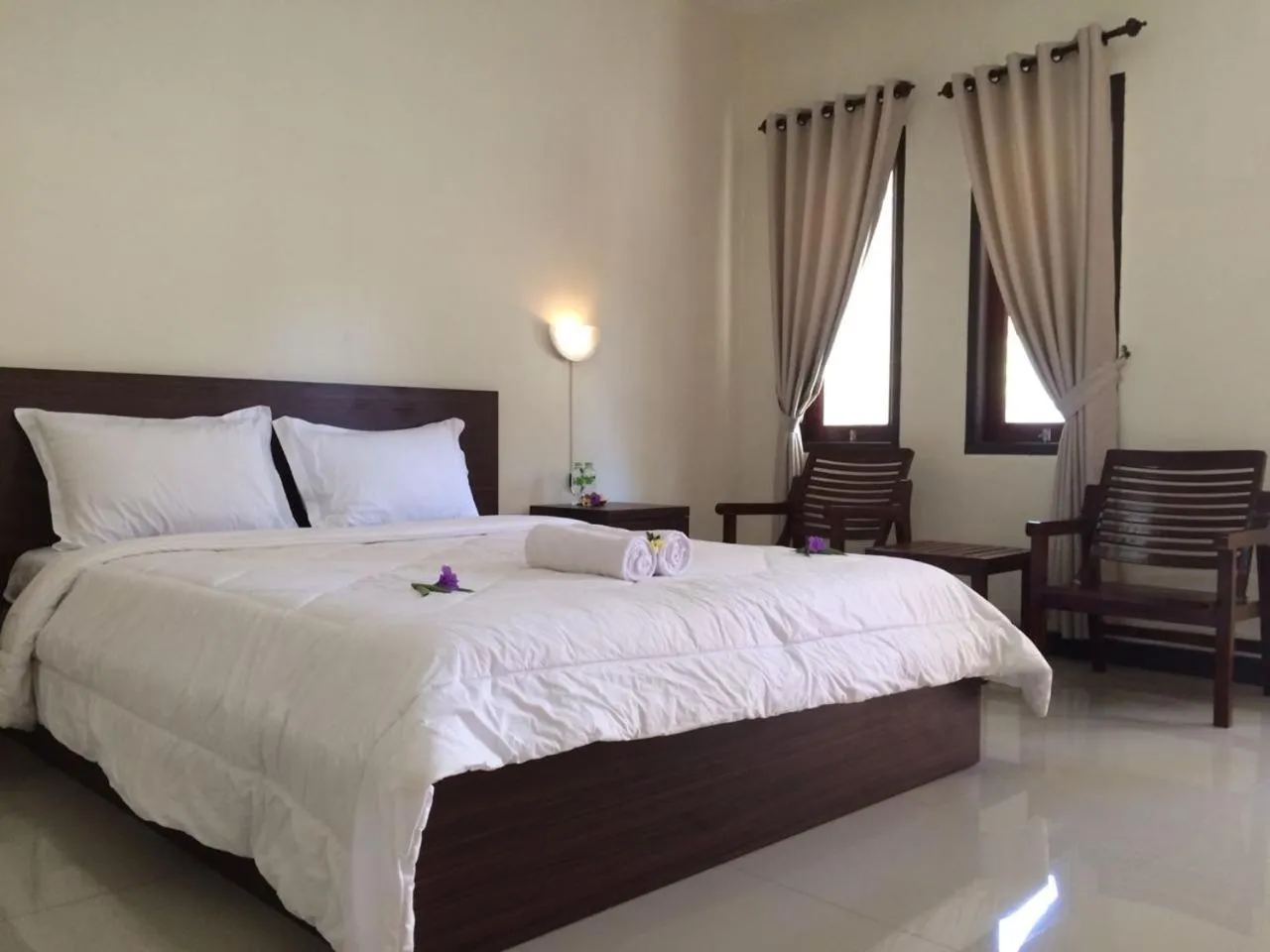 Bed in D'Batur Hotel