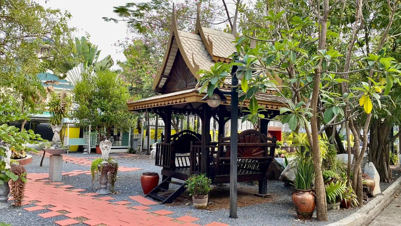 Garden in Kwanruen Resort