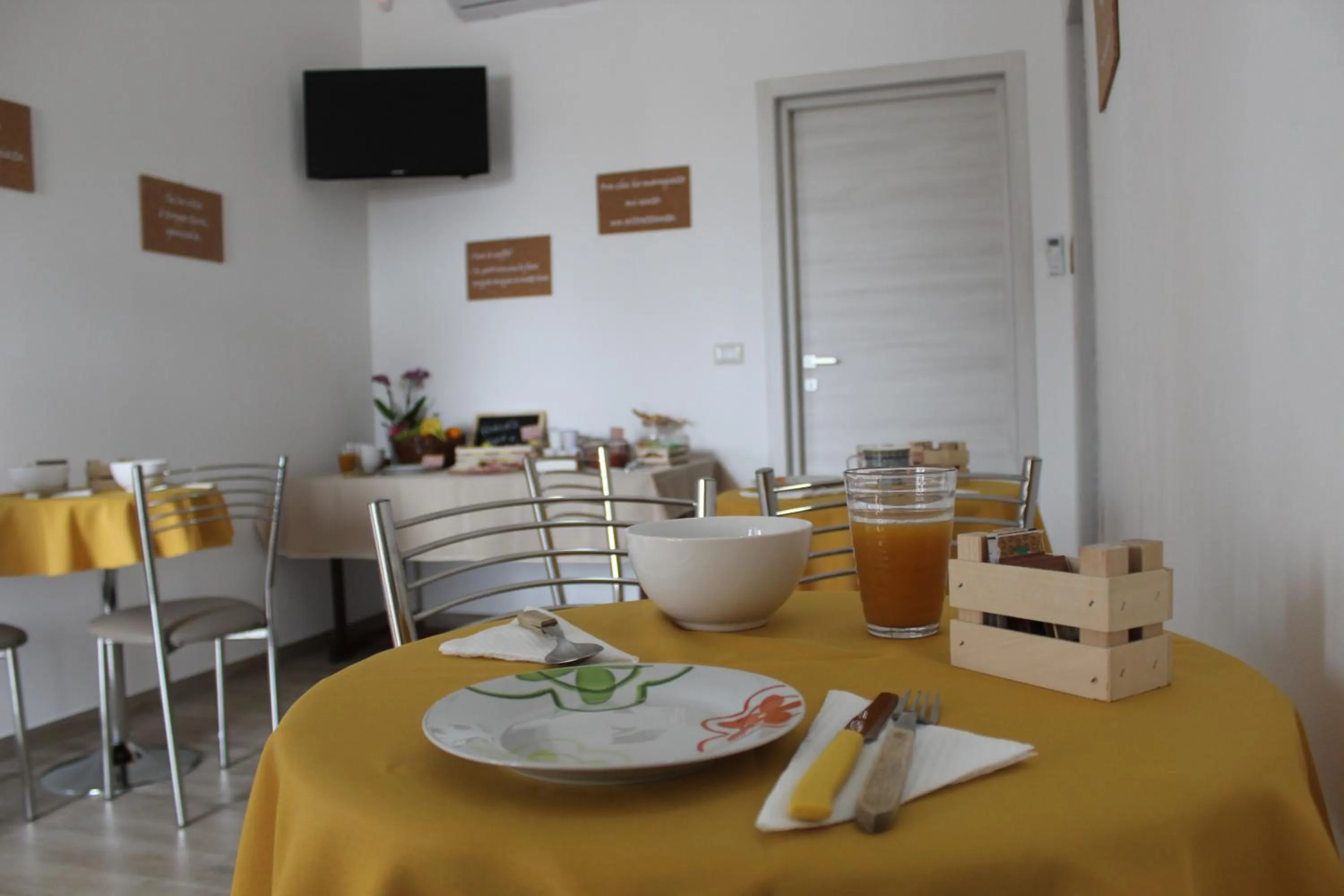 Restaurant/places to eat in Krasì B&B