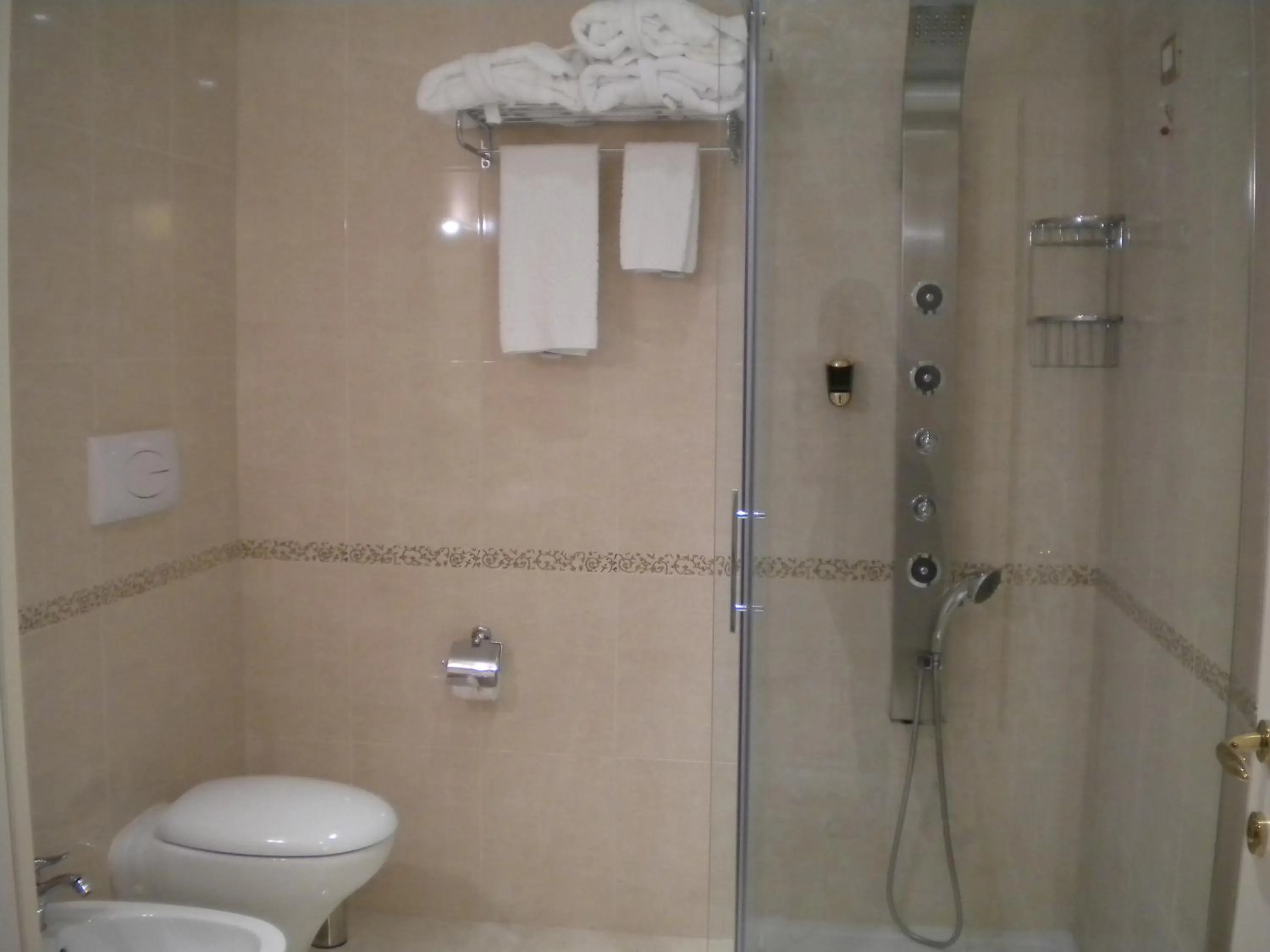 Shower in Villaggio San Giovanni