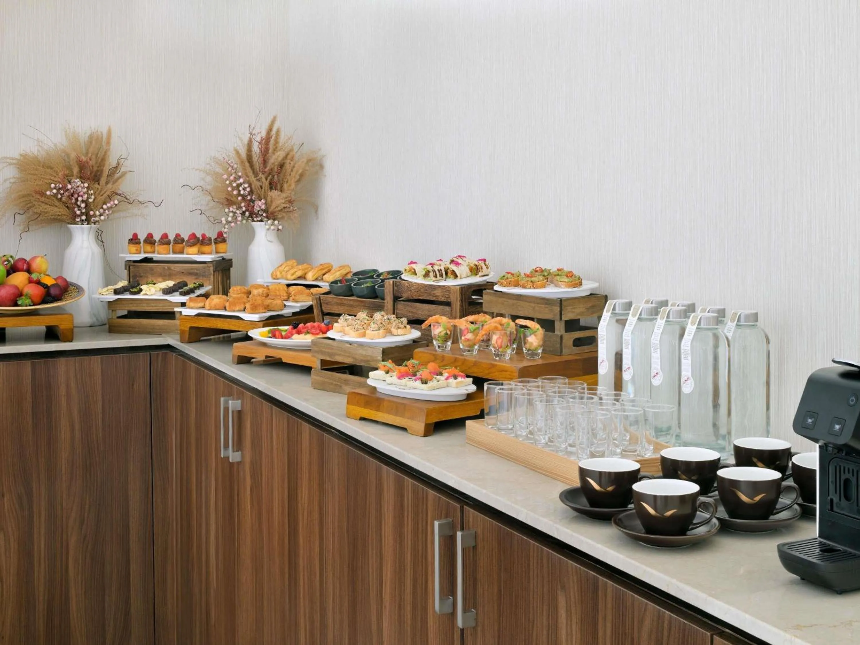 Meeting/conference room in Mövenpick Hotel Apartments Downtown Dubai