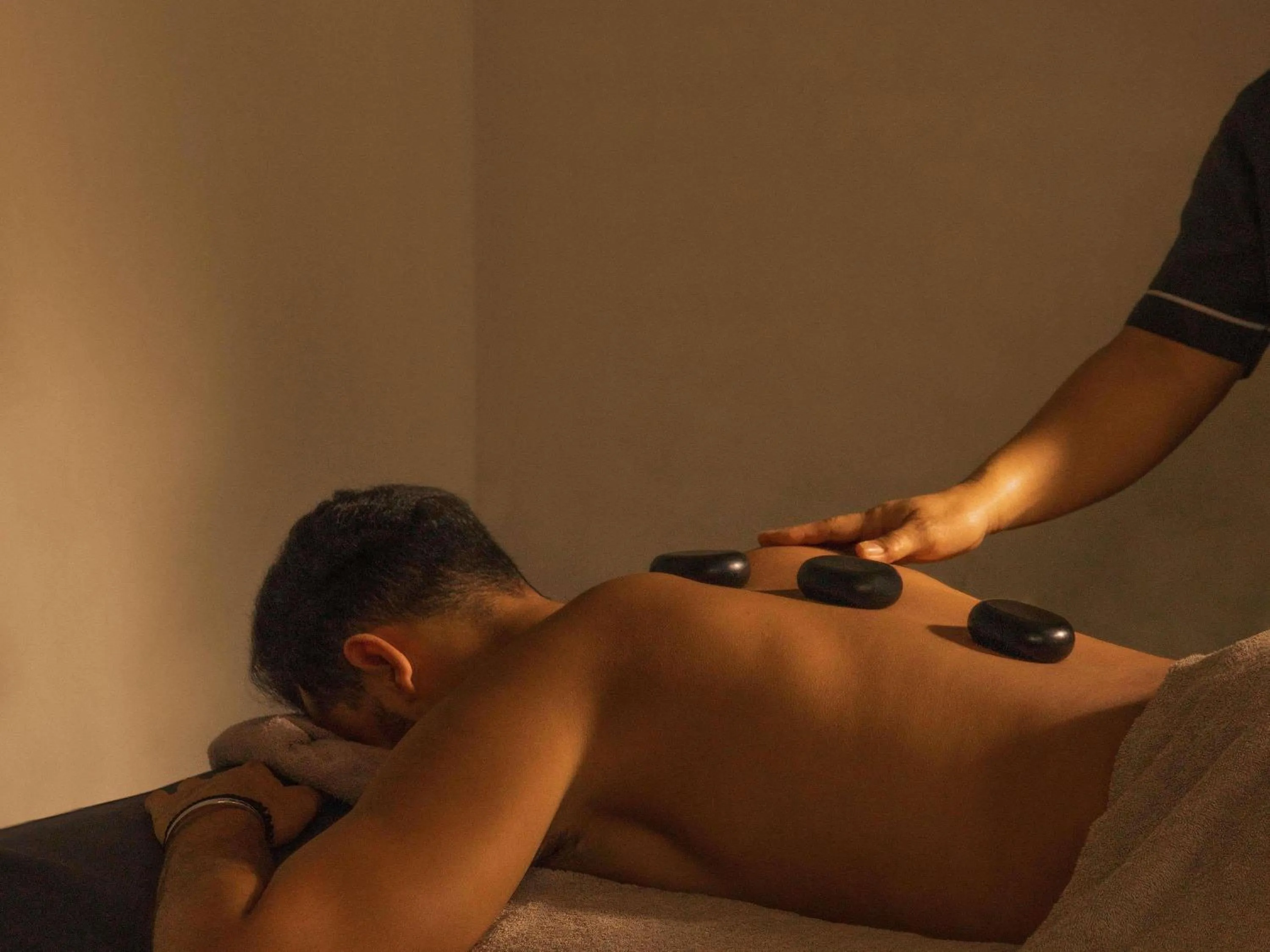 Spa and wellness centre/facilities in Mövenpick Hotel Apartments Downtown Dubai