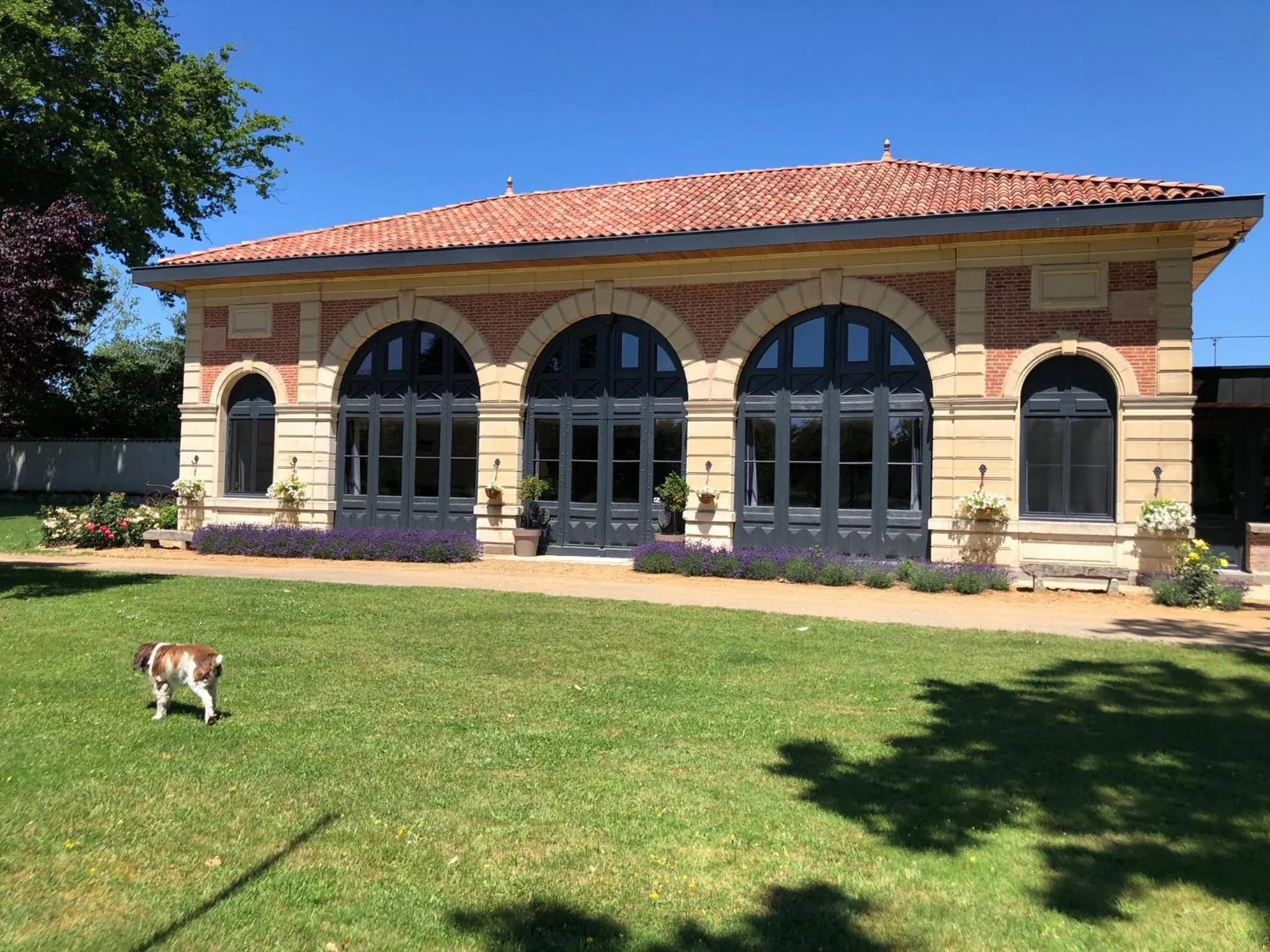 ORANGERIE de CHATEL-Selection FIGARO & ELLE Magazine