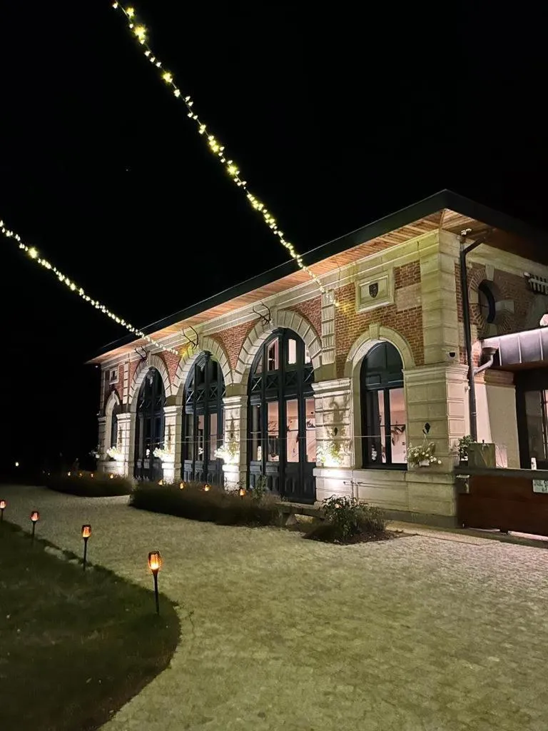 ORANGERIE de CHATEL-Selection FIGARO & ELLE Magazine