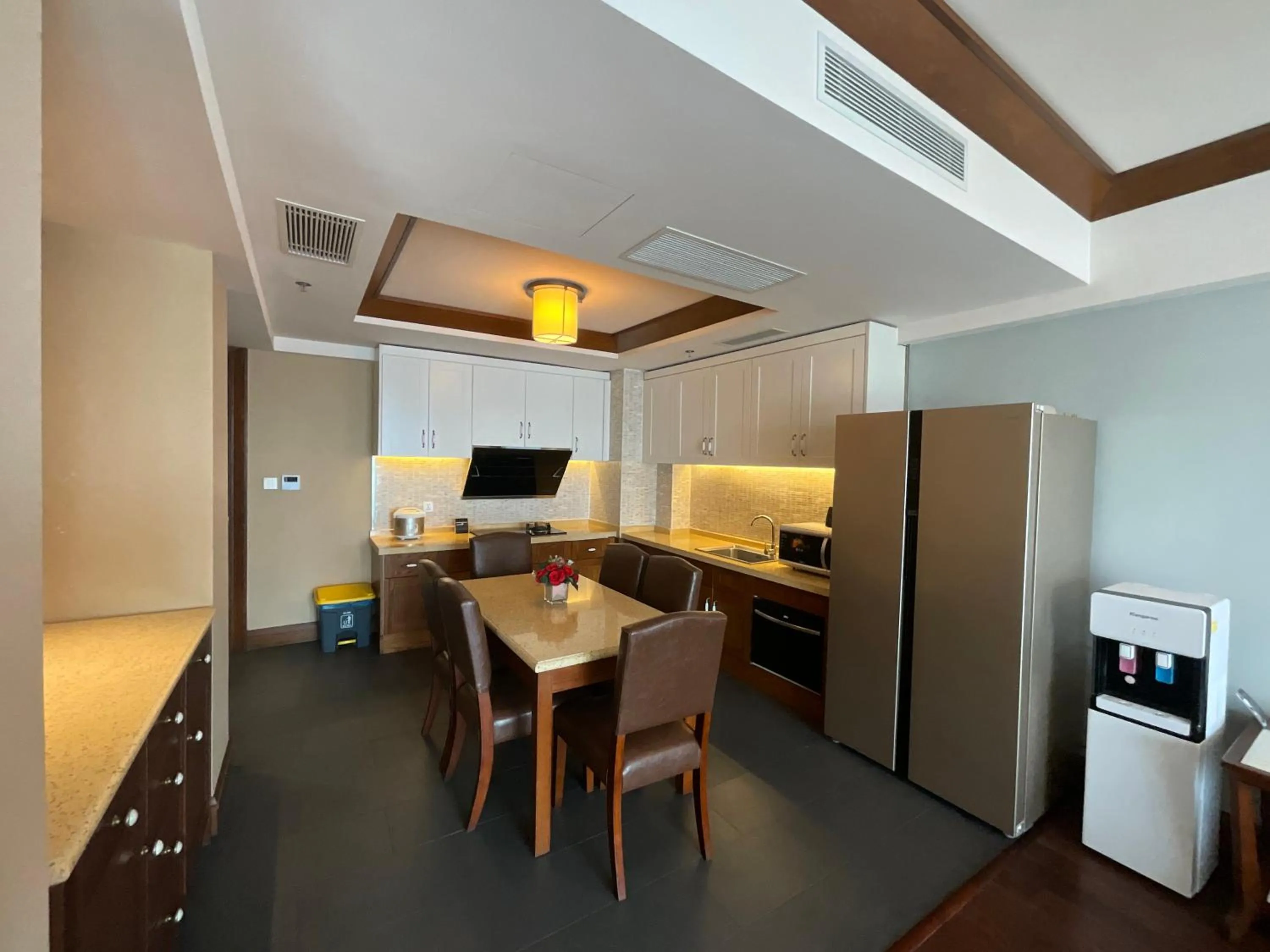 Kitchen or kitchenette in Kantharyar Serviced Apartment