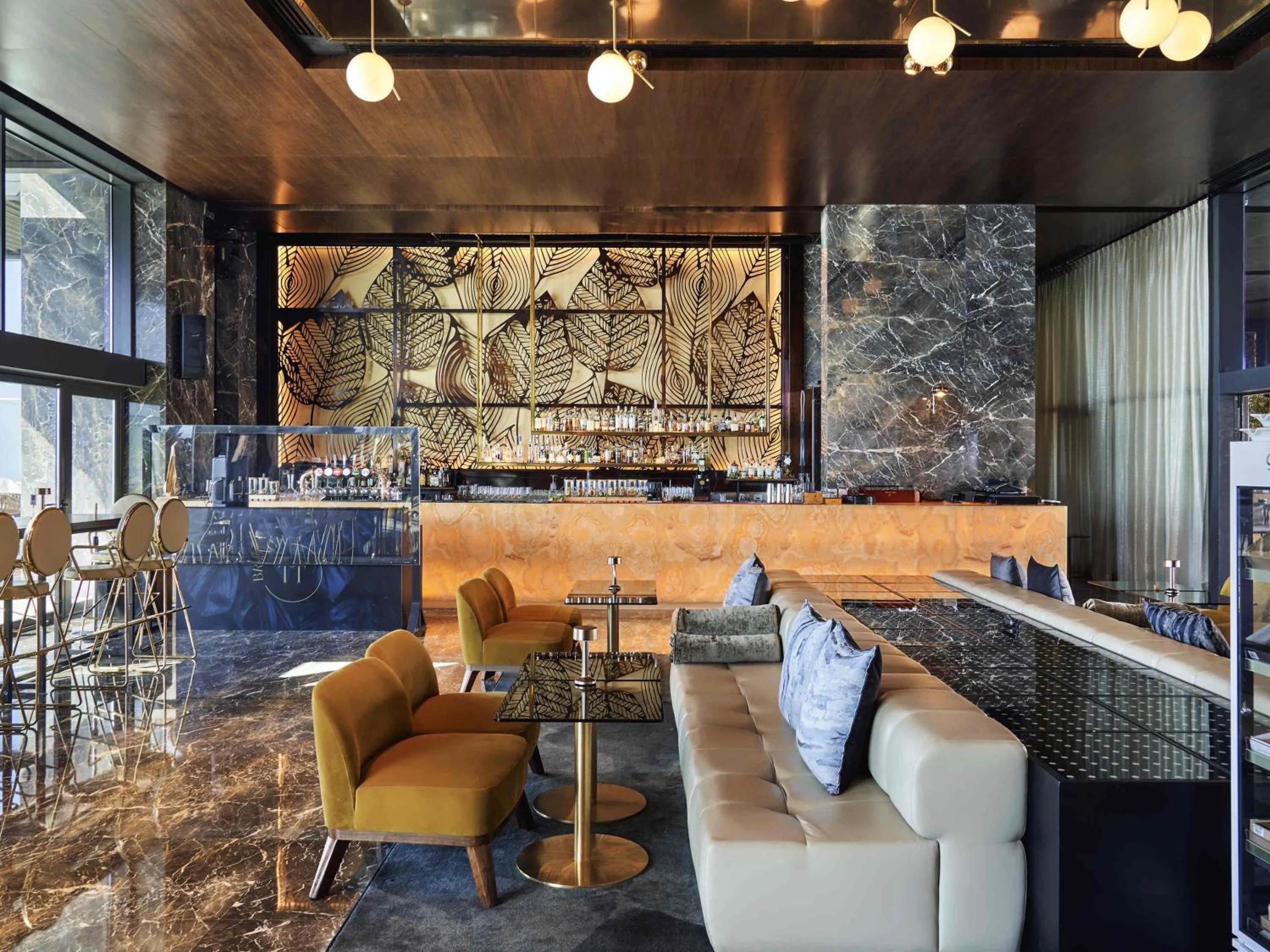 Restaurant/places to eat in Grand Plaza Mövenpick Media City