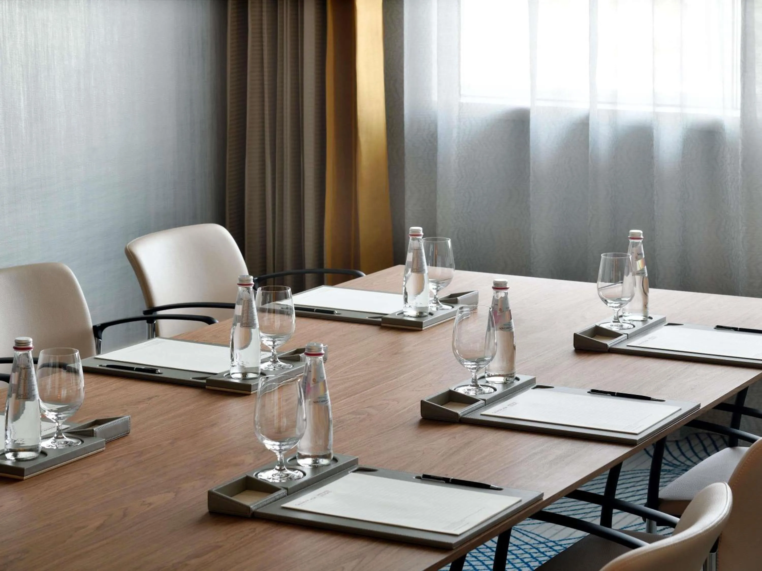 Meeting/conference room in Grand Plaza Mövenpick Media City