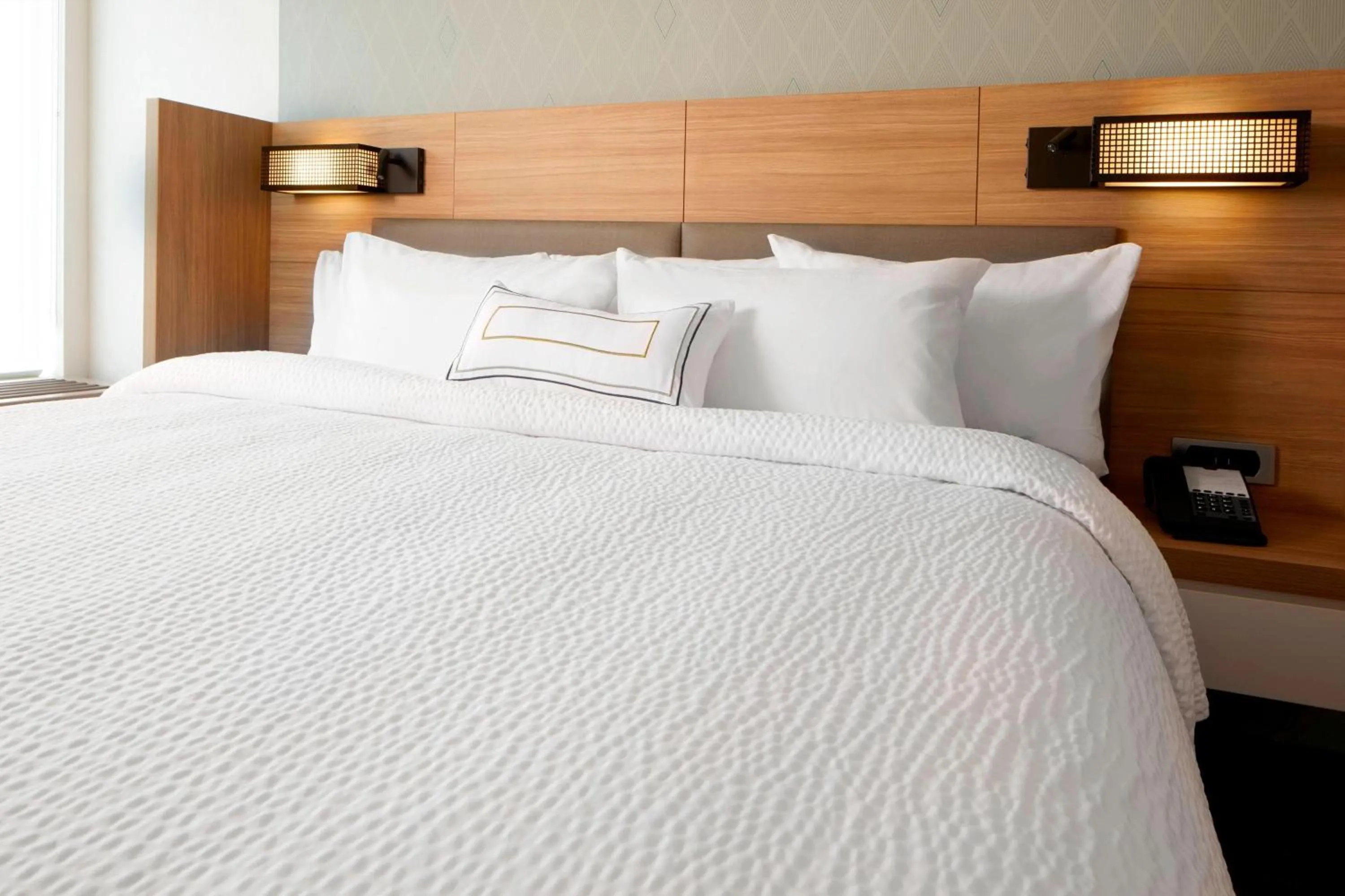 Photo of the whole room, Bed in SpringHill Suites by Marriott Columbus Easton Area