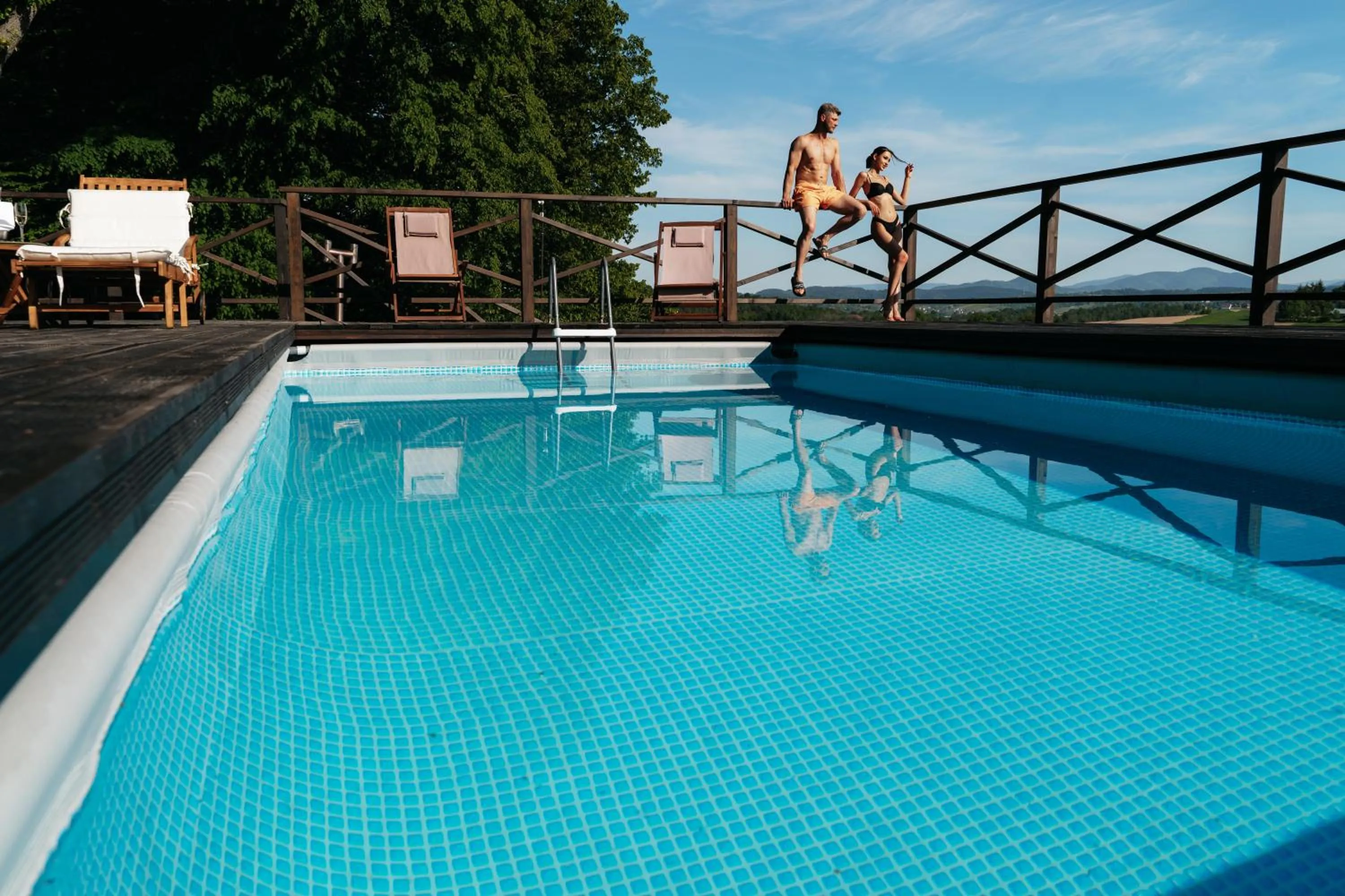 Swimming pool in Dwór Sieraków