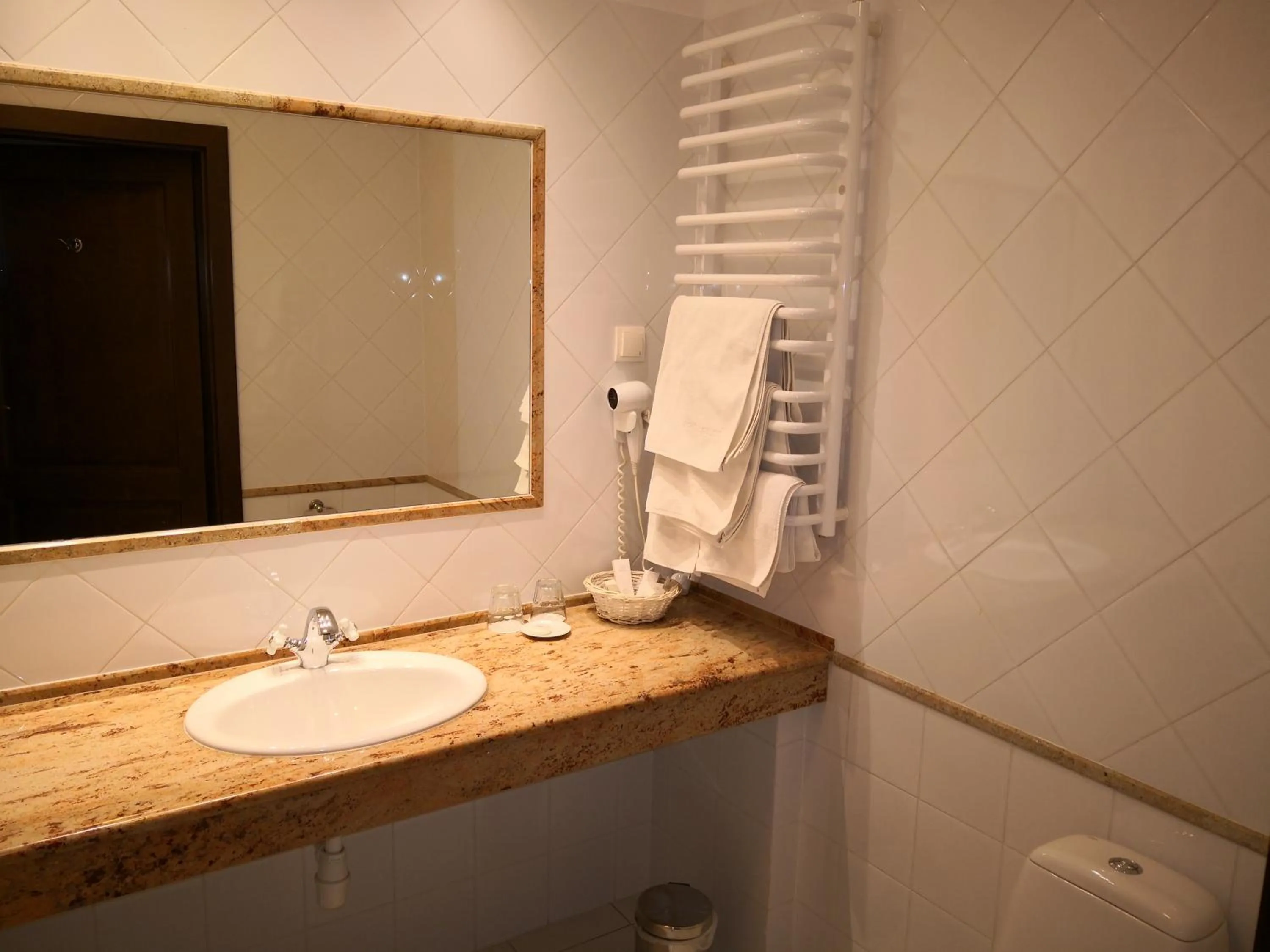 Bathroom in Dwór Sieraków