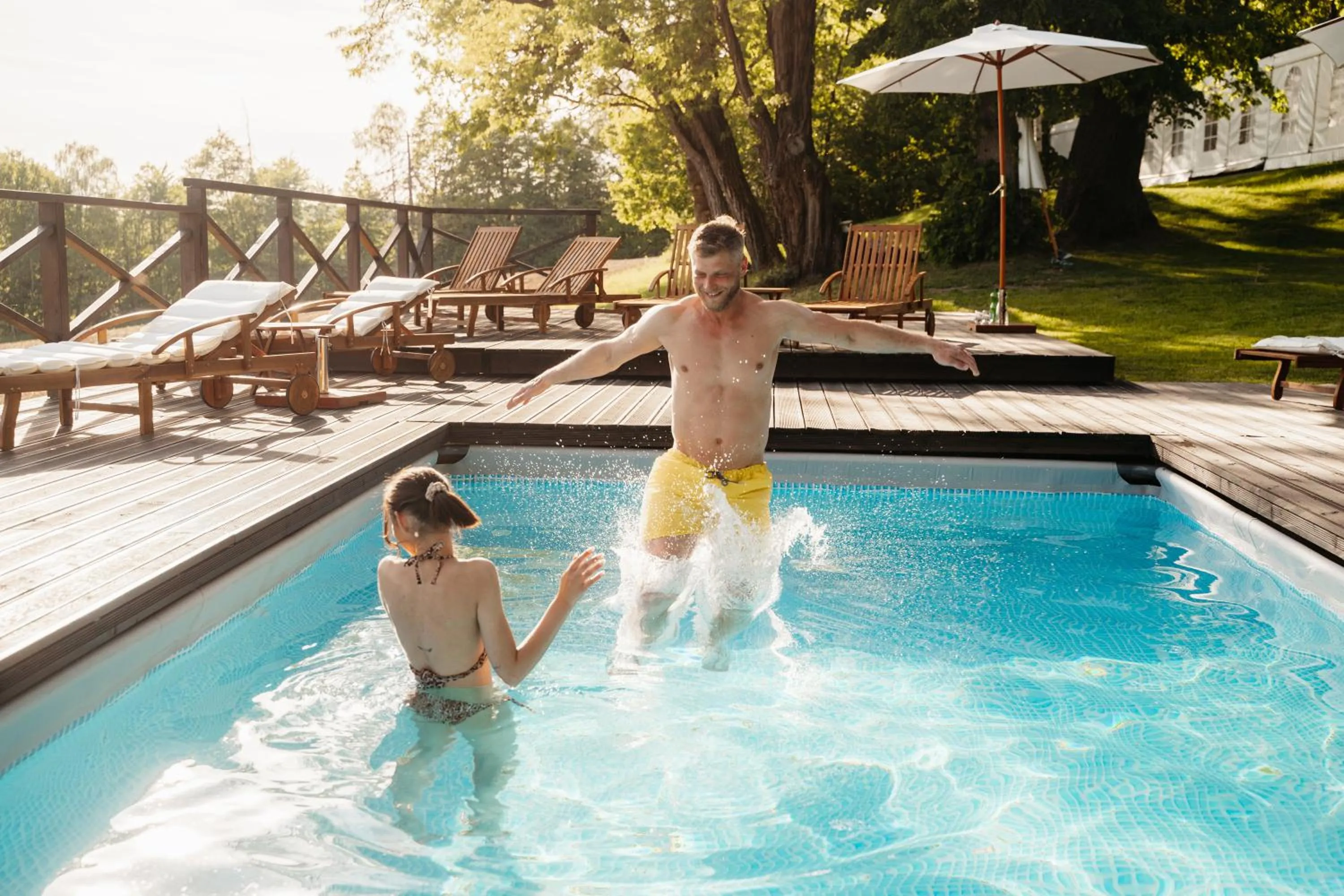Swimming pool in Dwór Sieraków