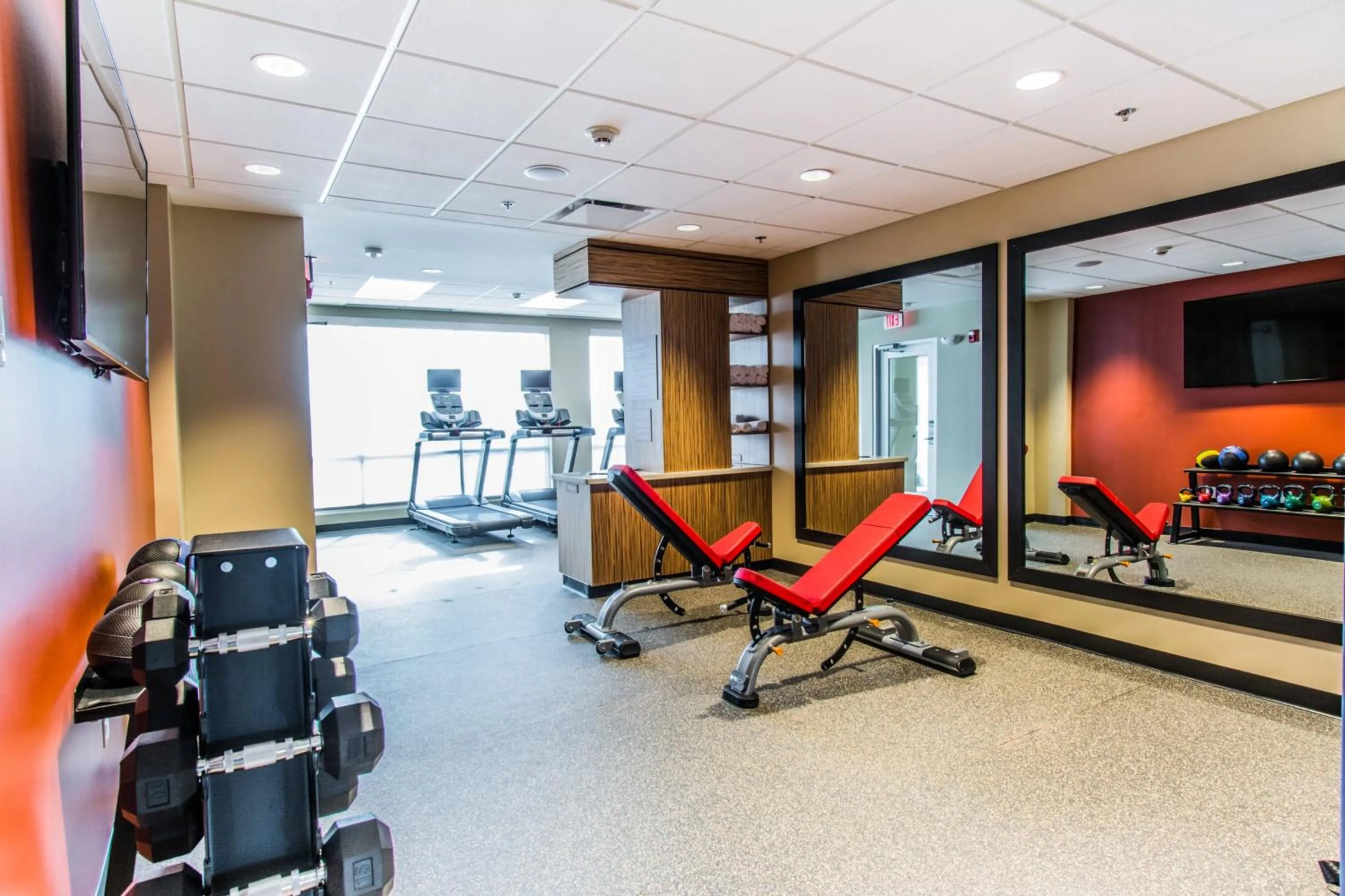 Fitness centre/facilities in TownePlace Suites by Marriott Evansville Newburgh