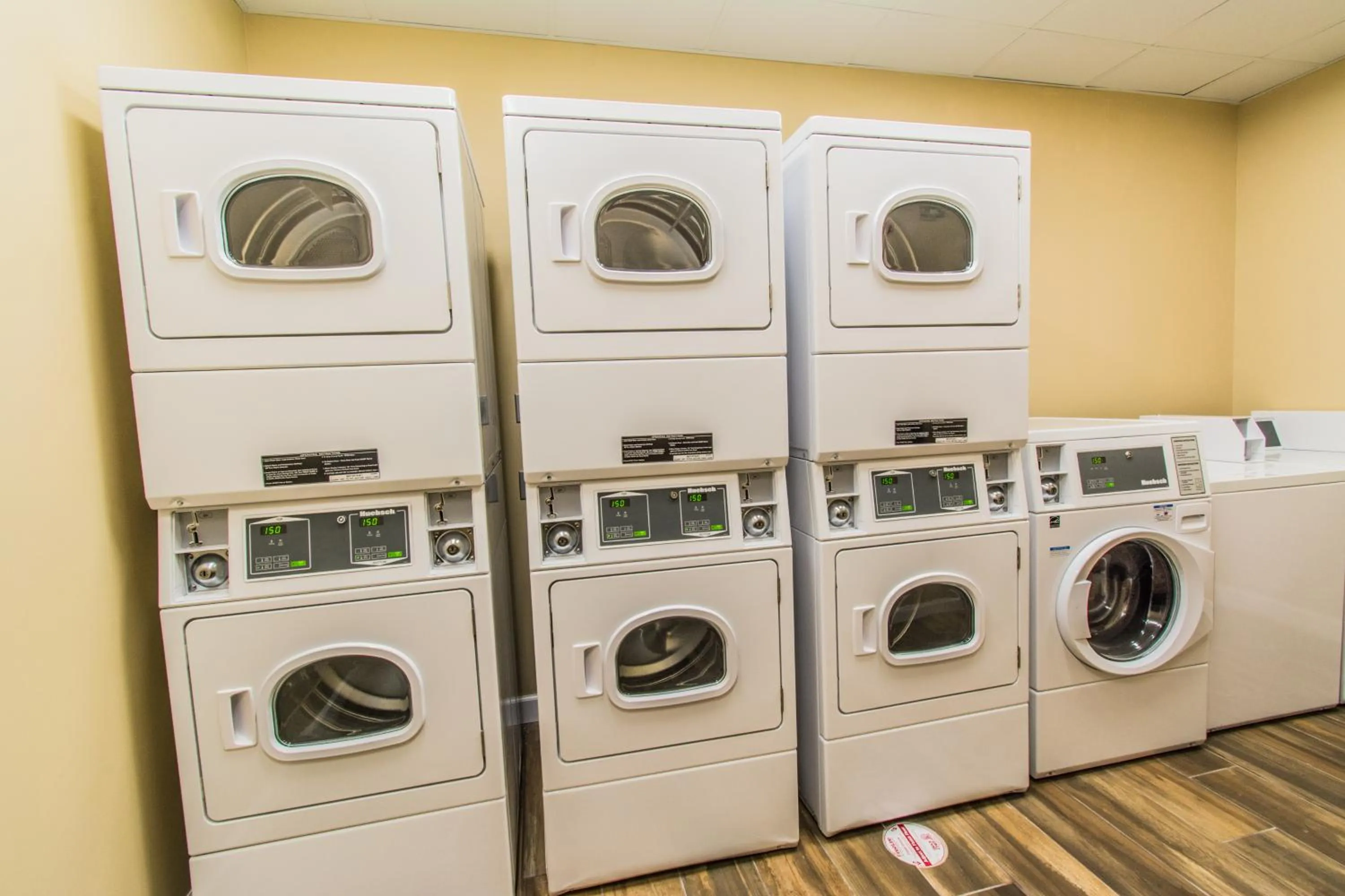 Property building in TownePlace Suites by Marriott Evansville Newburgh