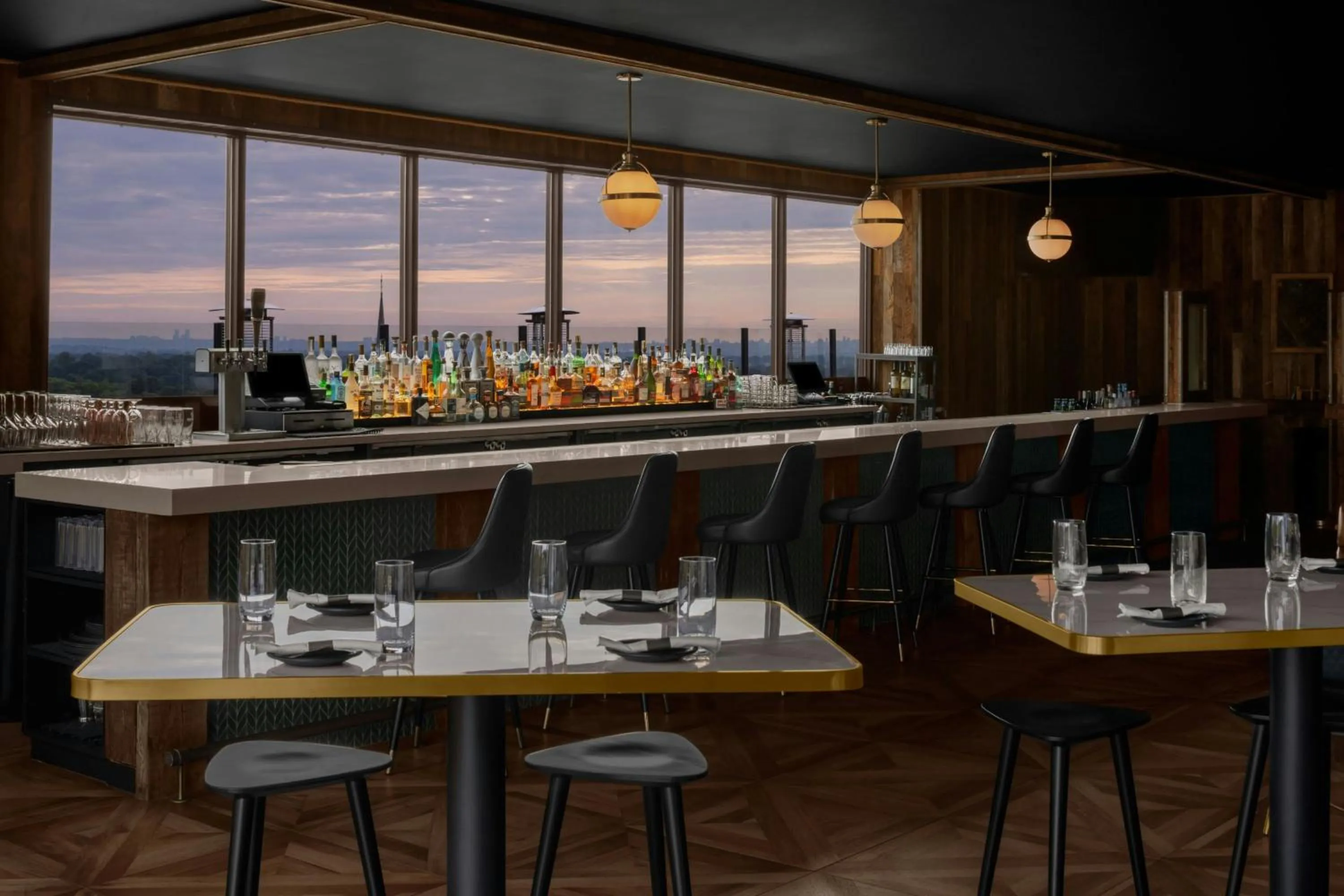 Lounge or bar in The MC, Autograph Collection