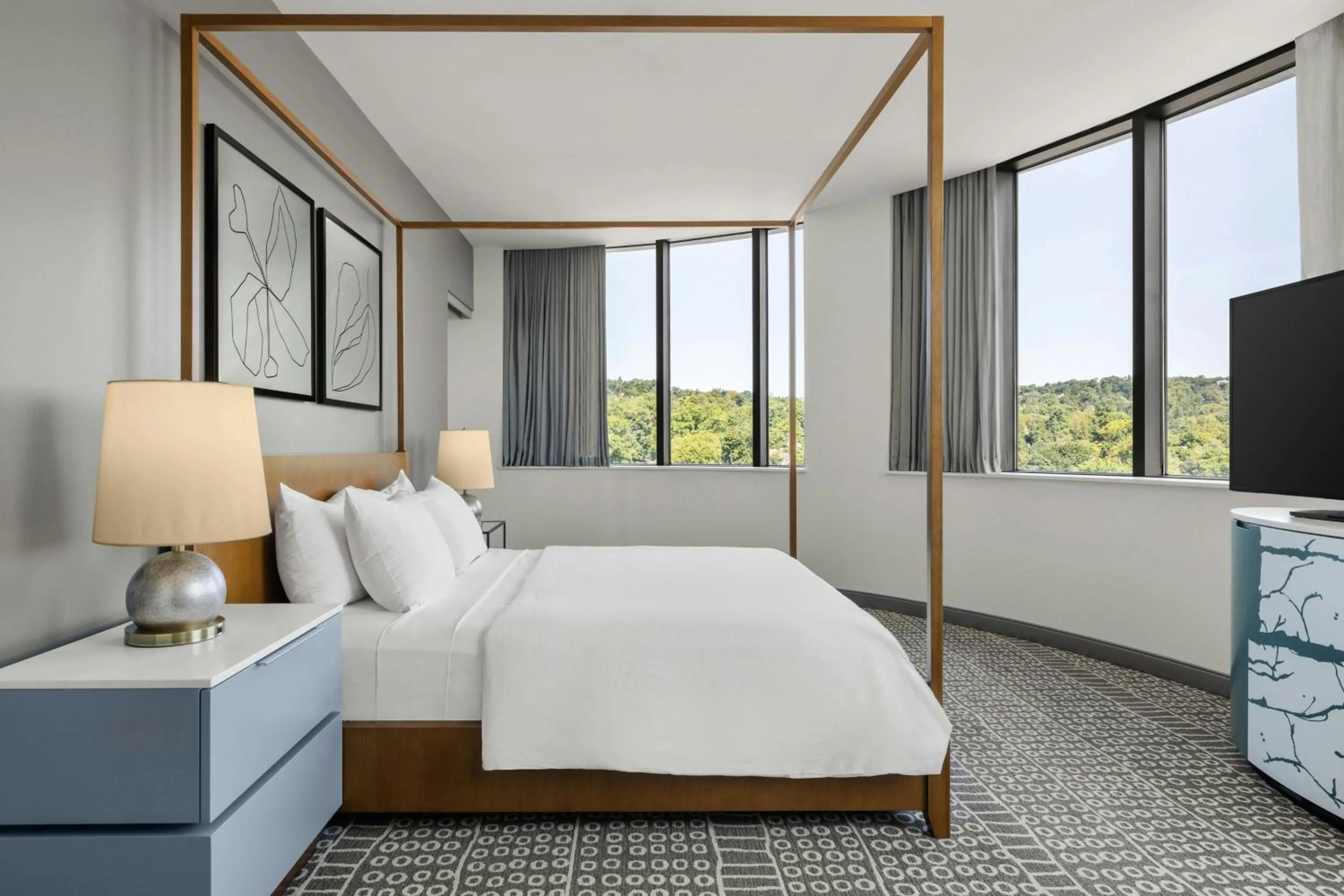 Bedroom, Bed in The MC, Autograph Collection