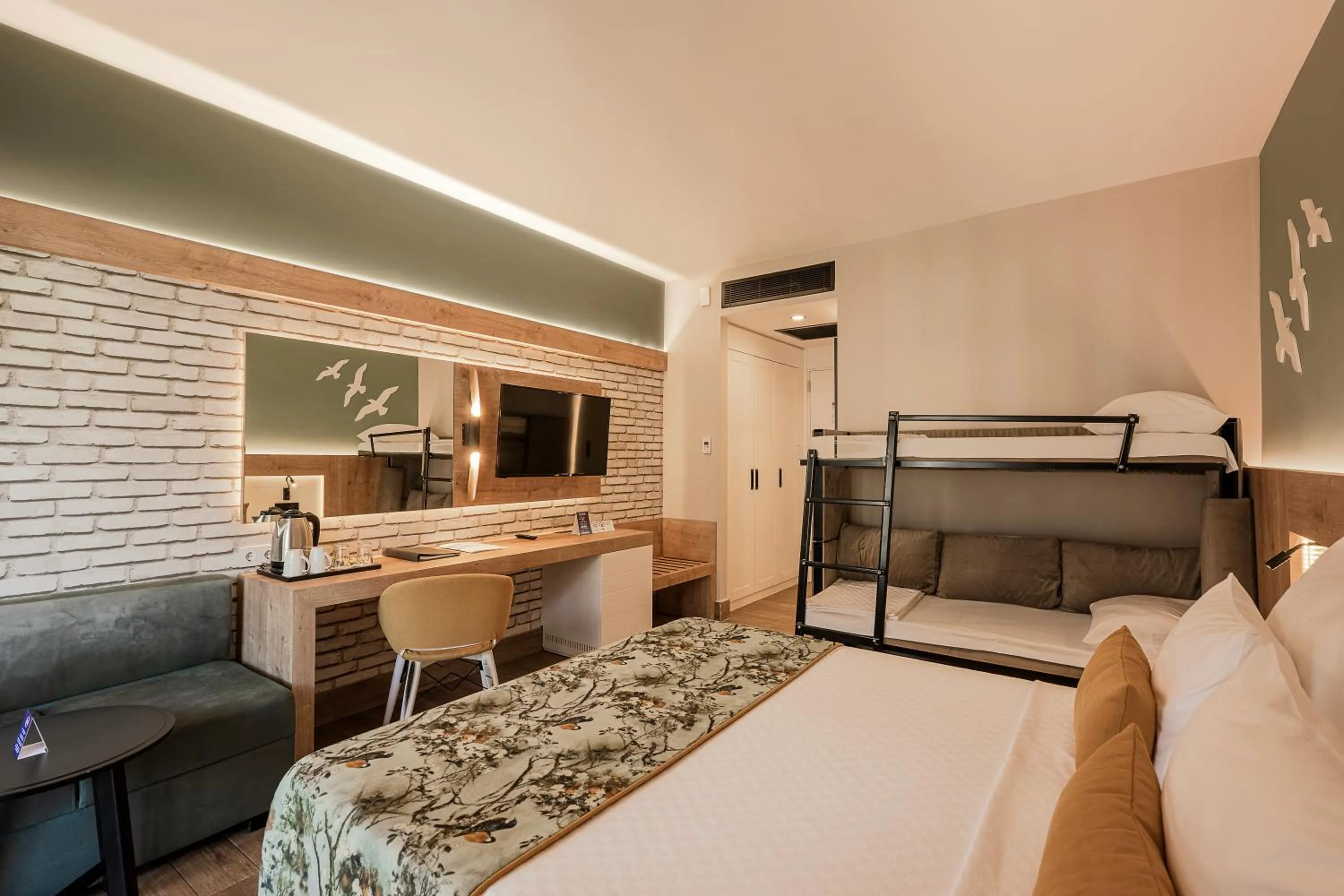 Bed in Sailor's Beach Club