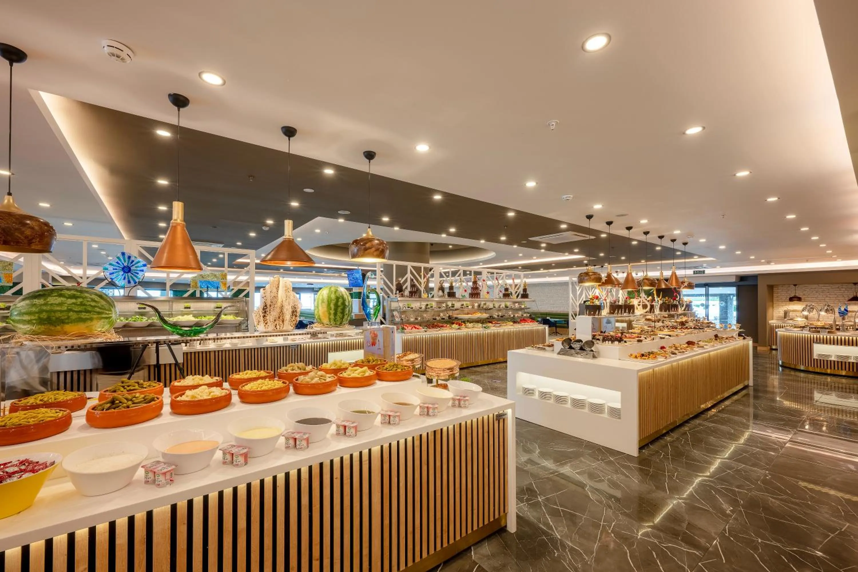 Dinner in Sailor's Beach Club