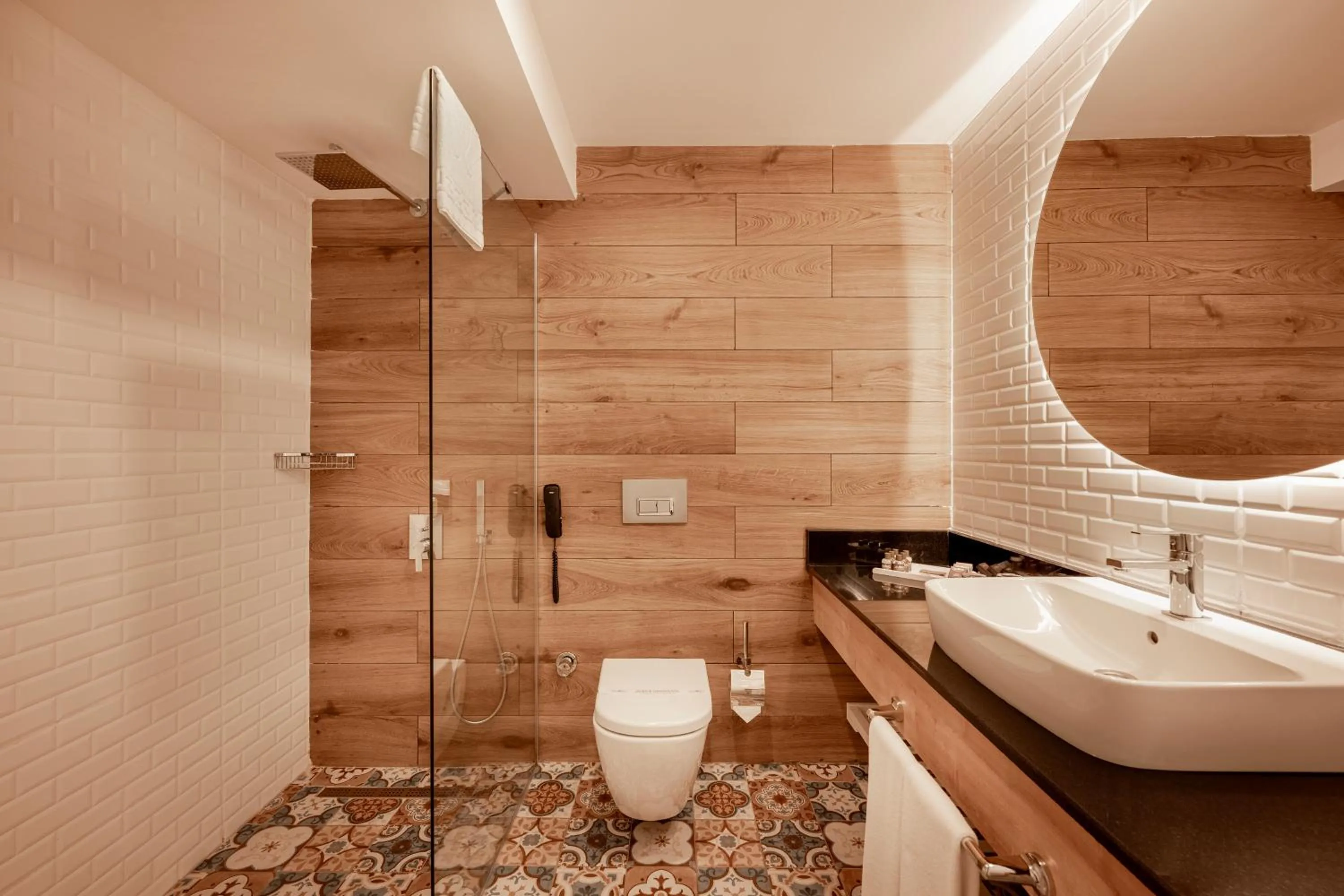 Bathroom in Sailor's Beach Club