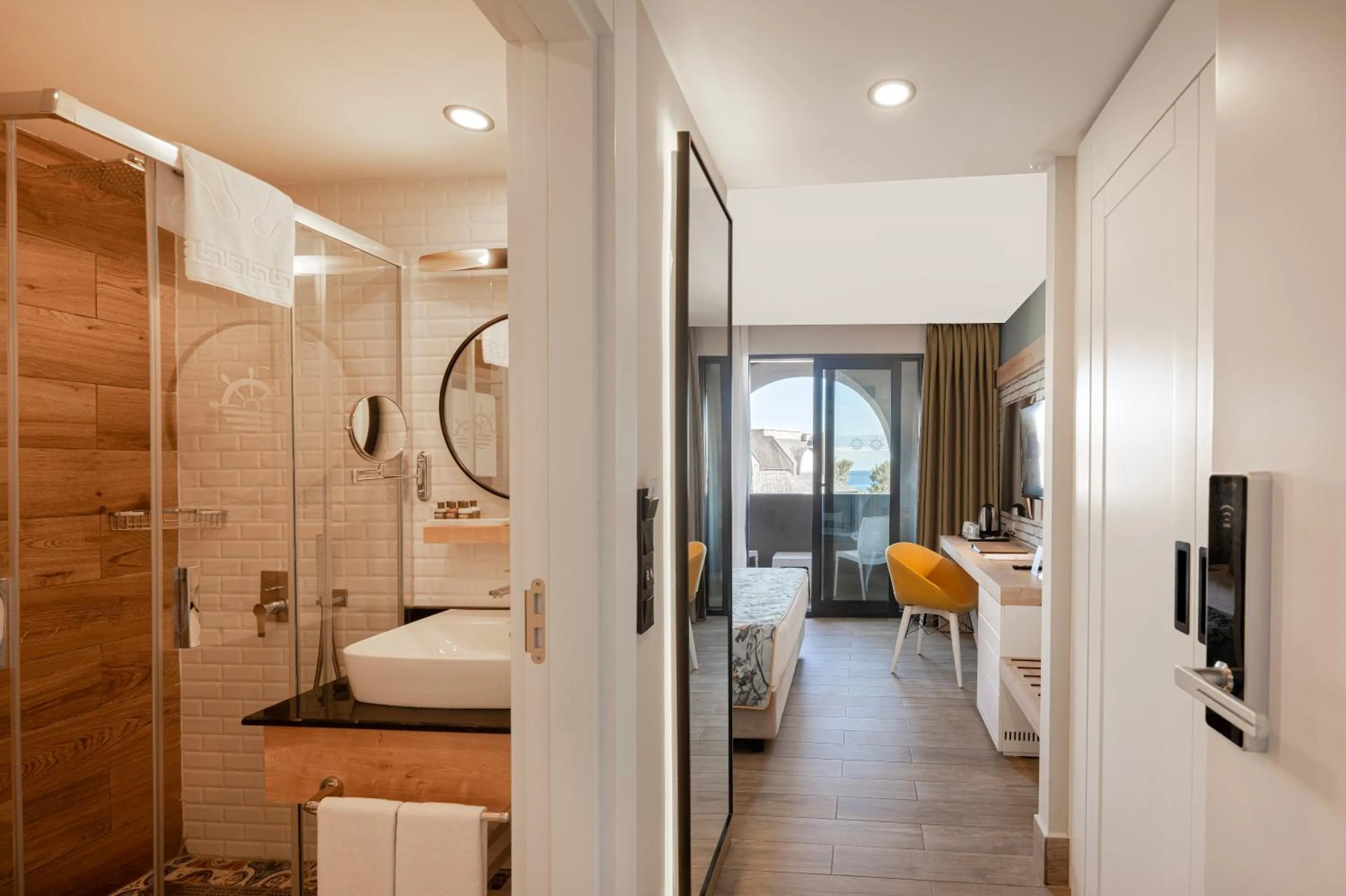 Bathroom in Sailor's Beach Club