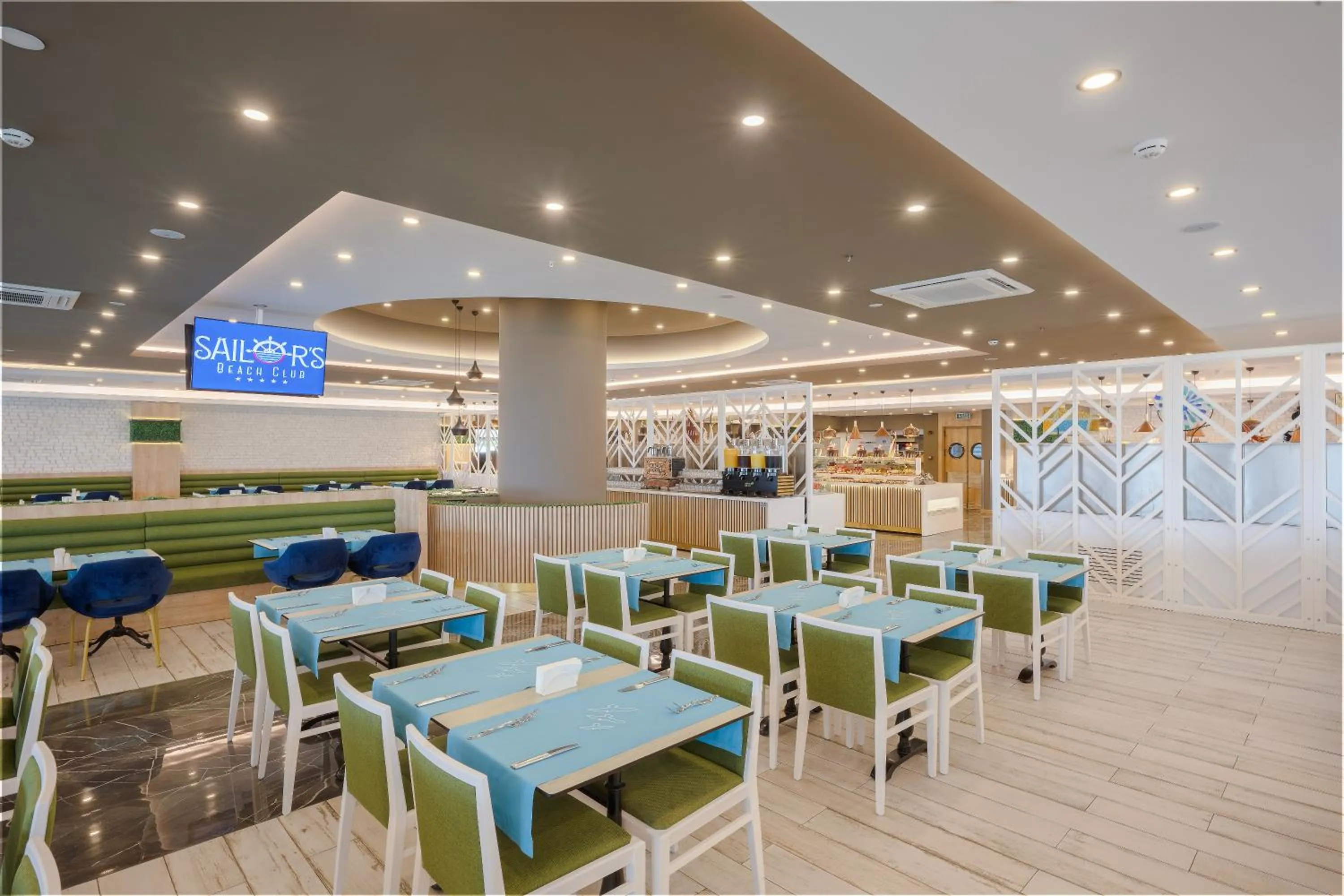 Restaurant/places to eat in Sailor's Beach Club