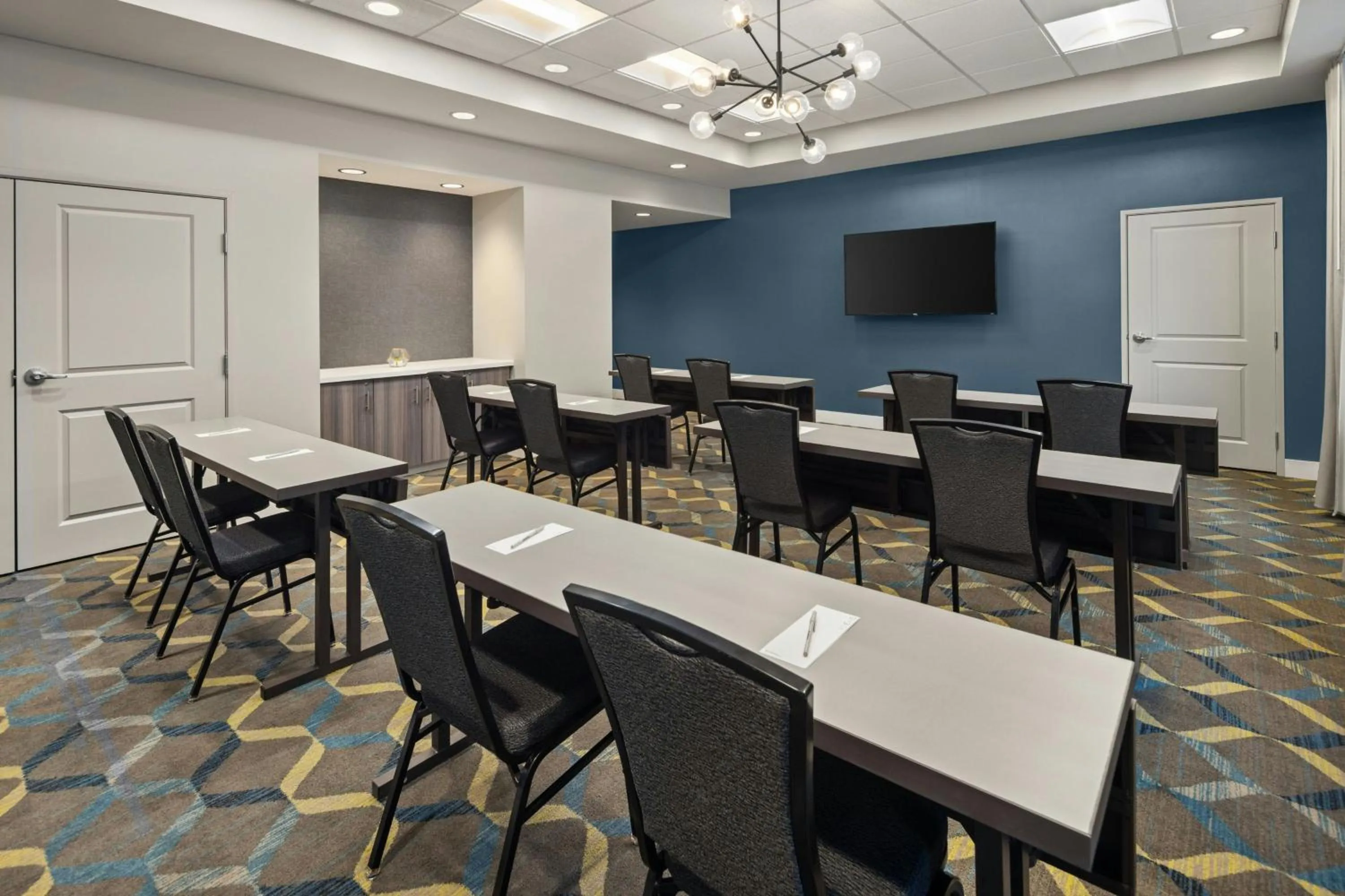 Meeting/conference room in Residence Inn by Marriott St. Paul Downtown