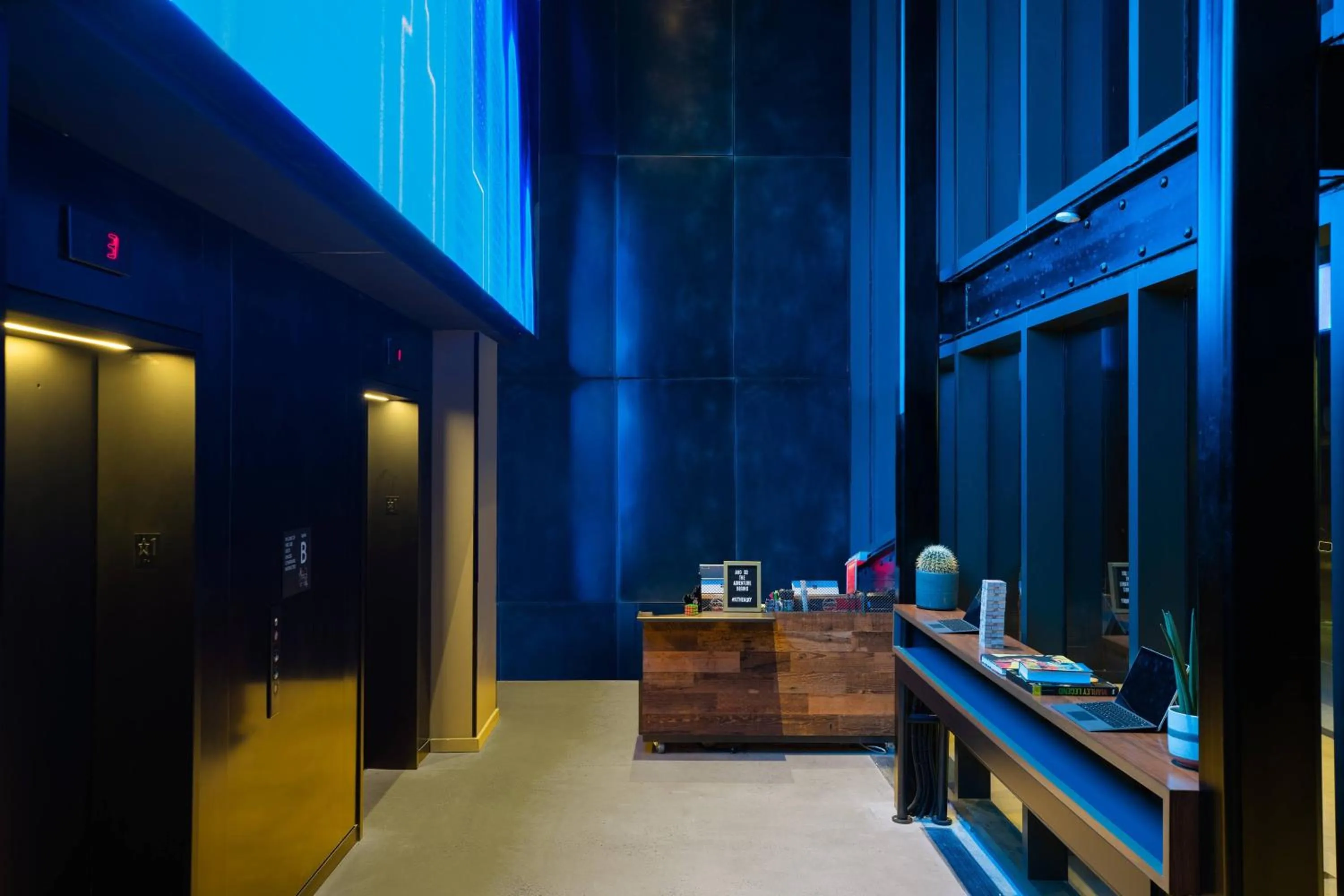 Lobby or reception in Moxy NYC Downtown