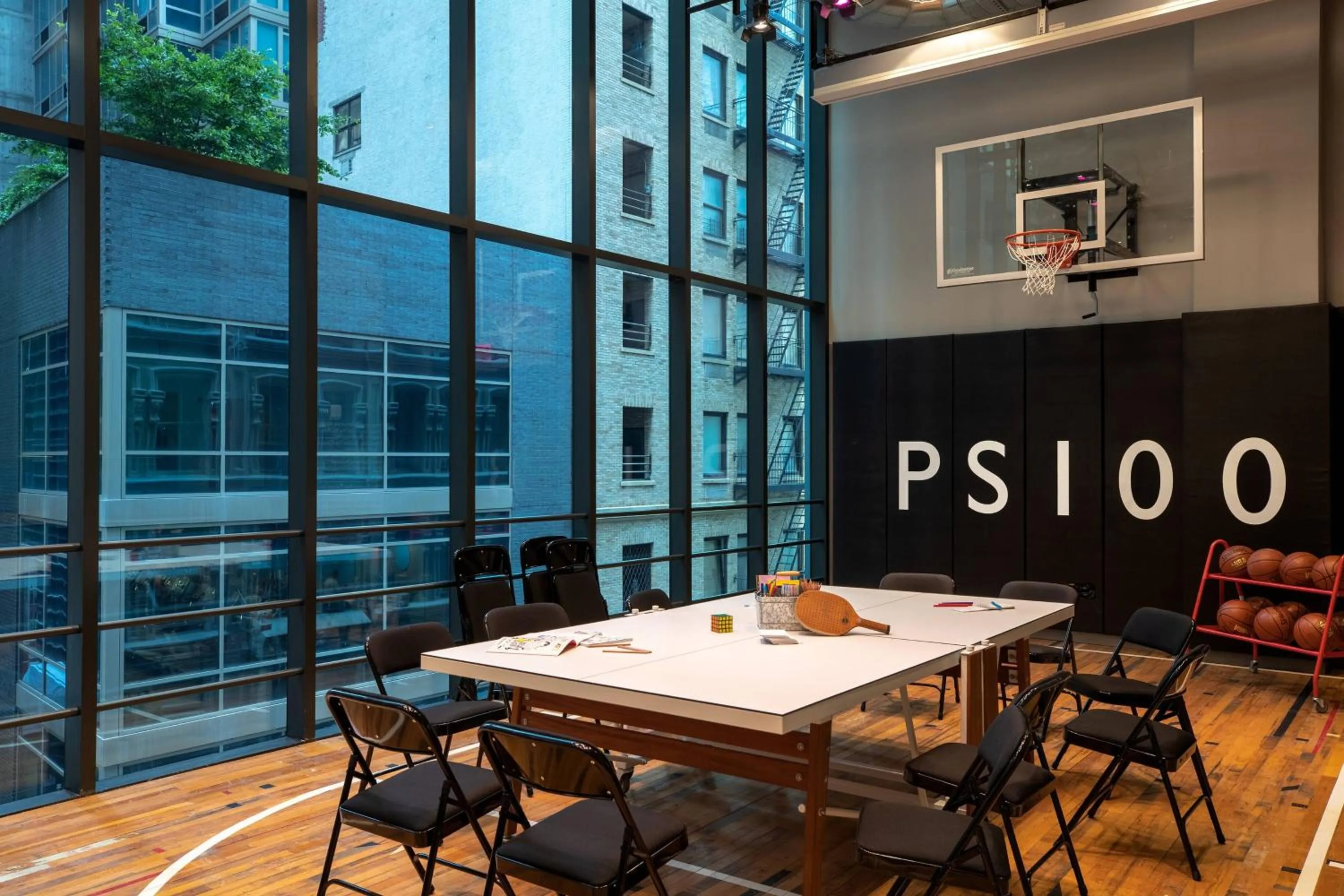 Meeting/conference room in Moxy NYC Downtown