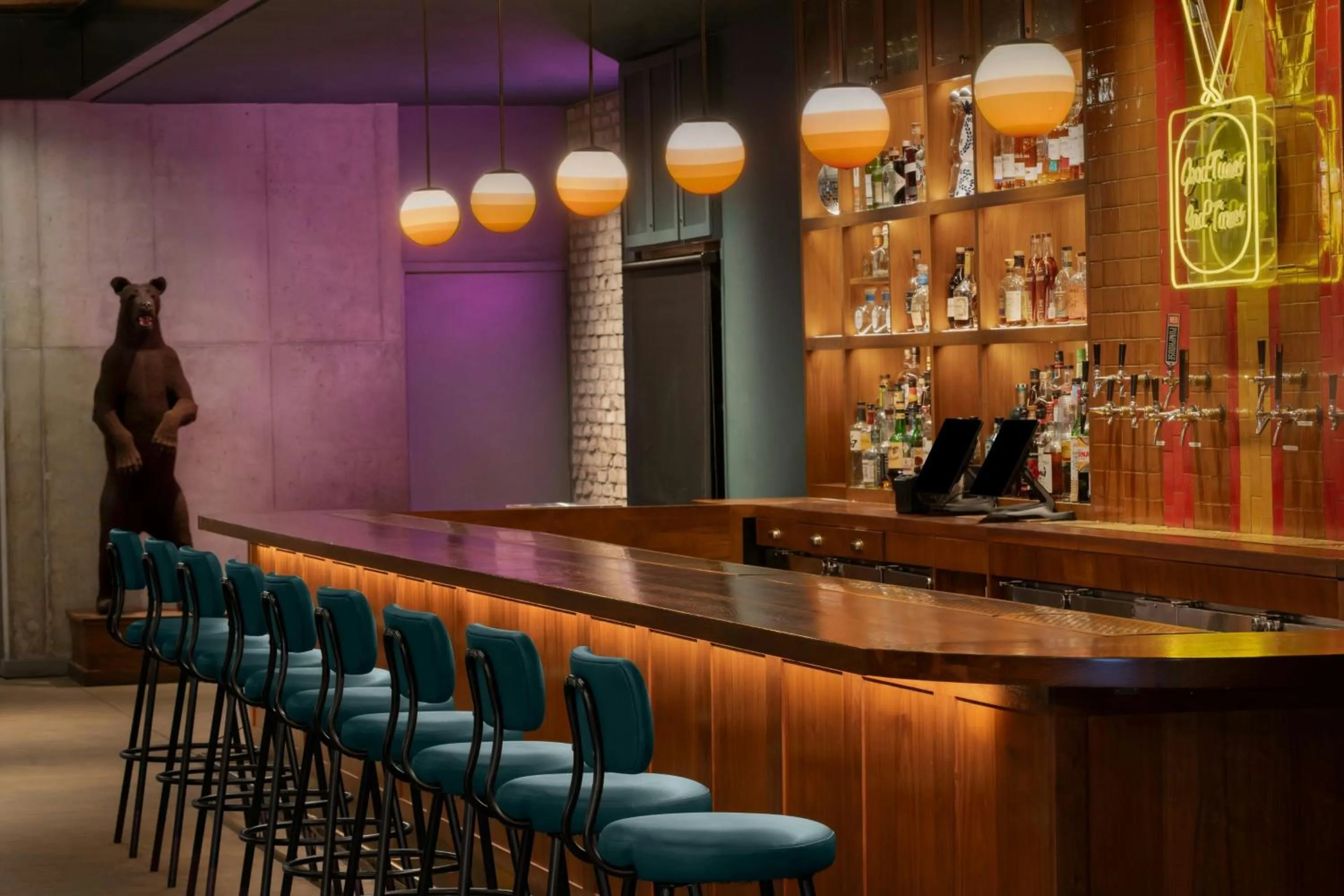 Lounge or bar in Moxy NYC Downtown