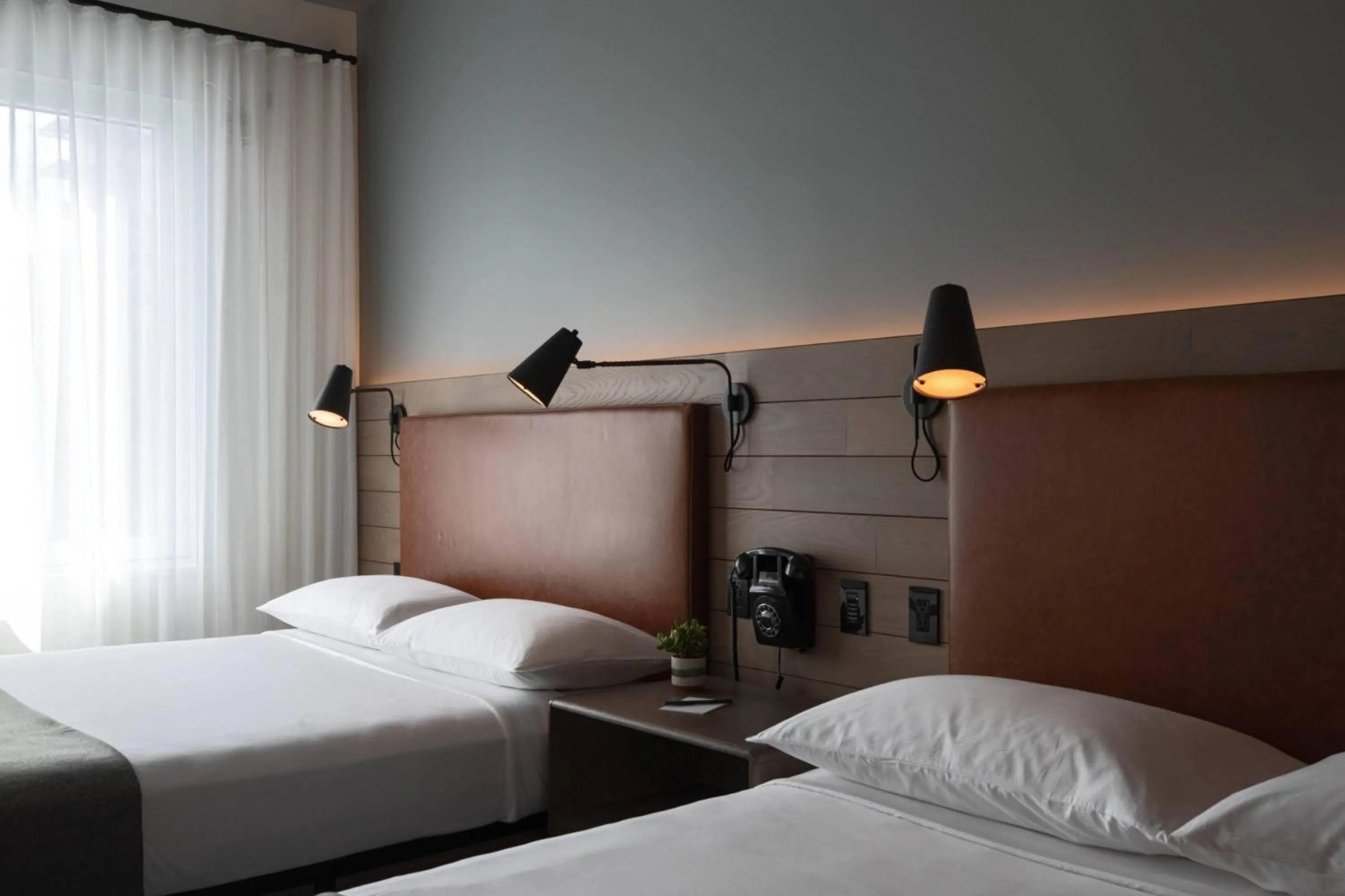 Photo of the whole room, Bed in Moxy NYC Downtown