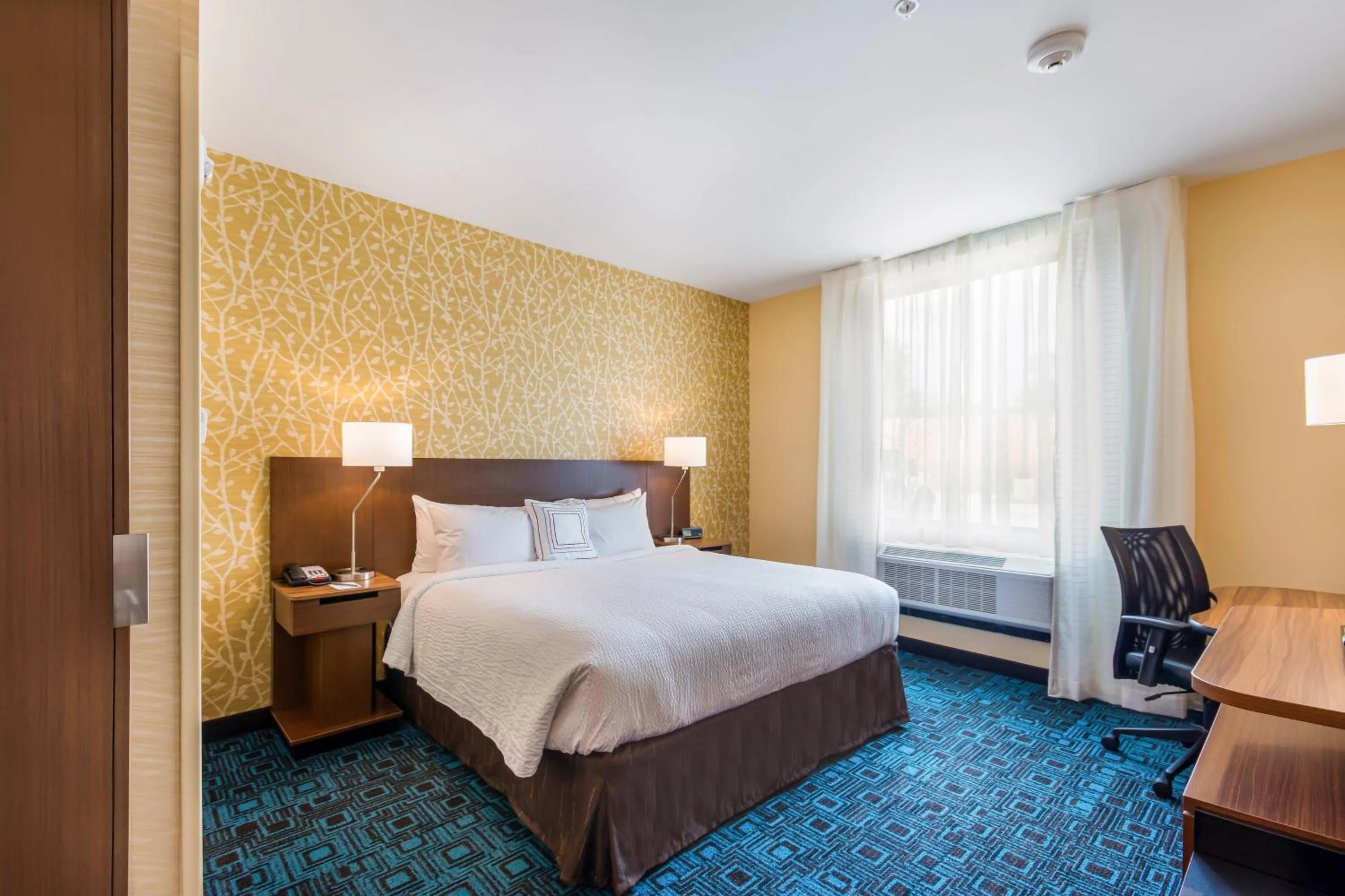 Photo of the whole room, Bed in Fairfield Inn & Suites by Marriott Chickasha