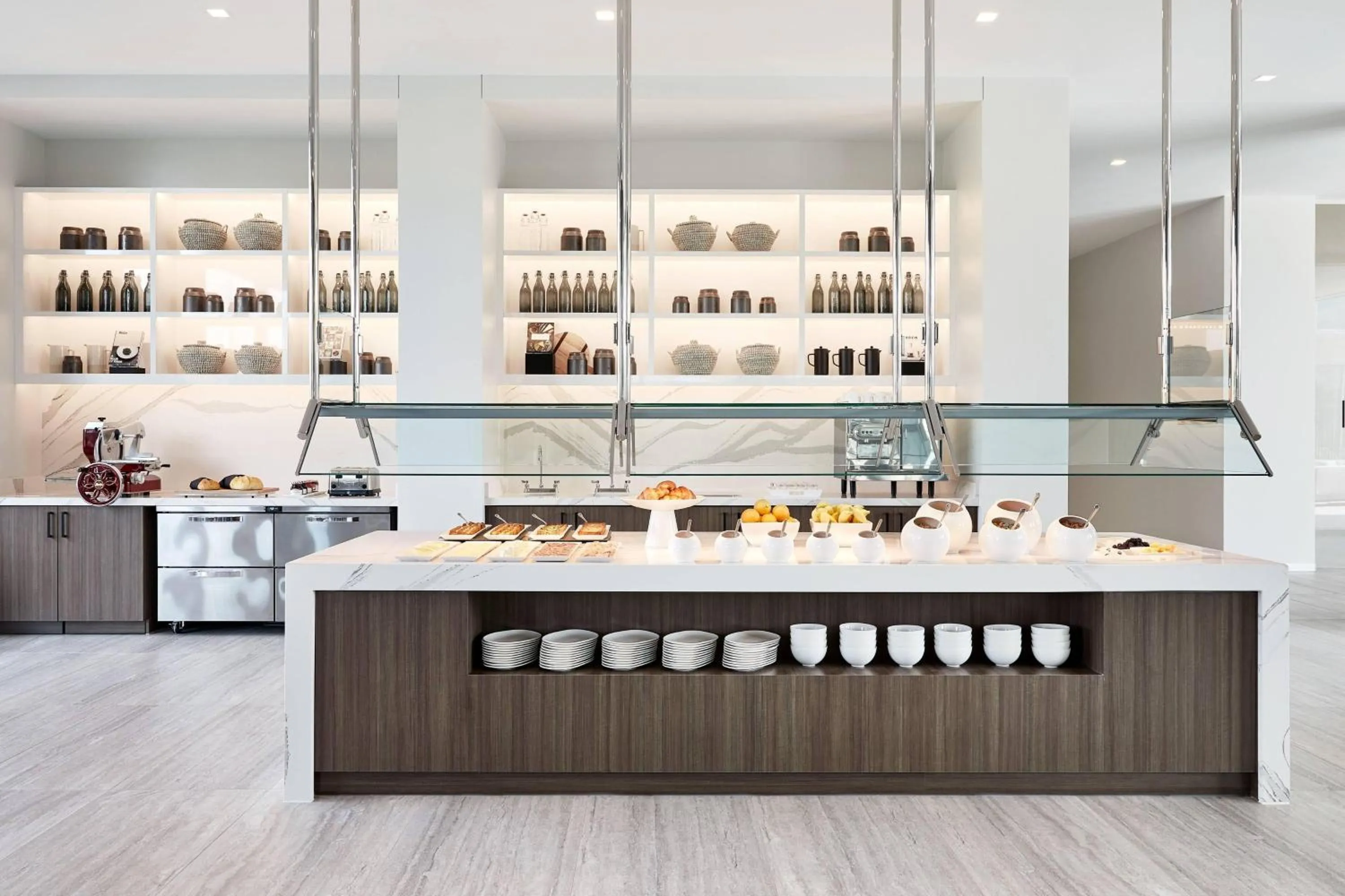 Kitchen or kitchenette in AC Hotel Phoenix Biltmore