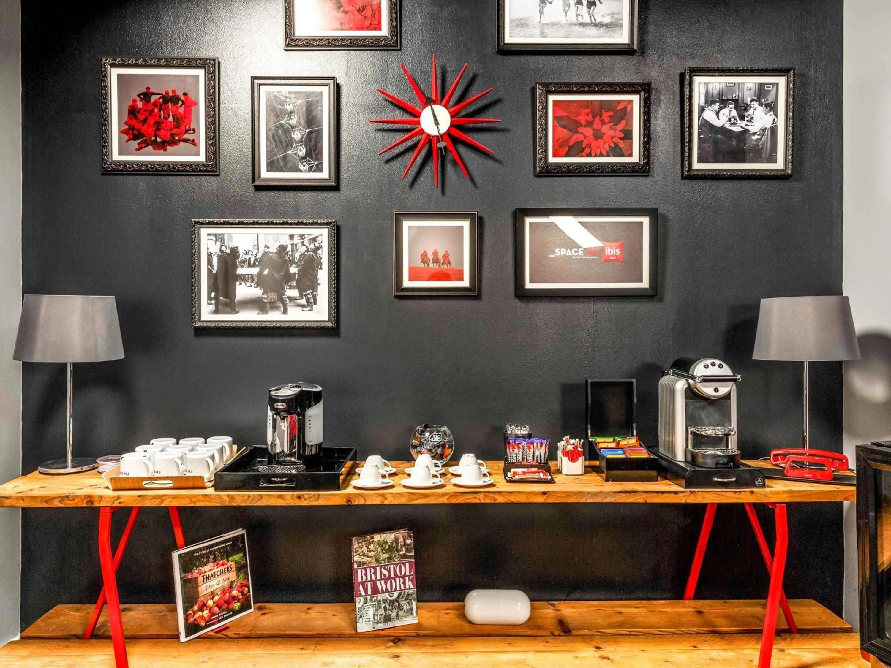 Meeting/conference room in ibis Bristol Temple Meads