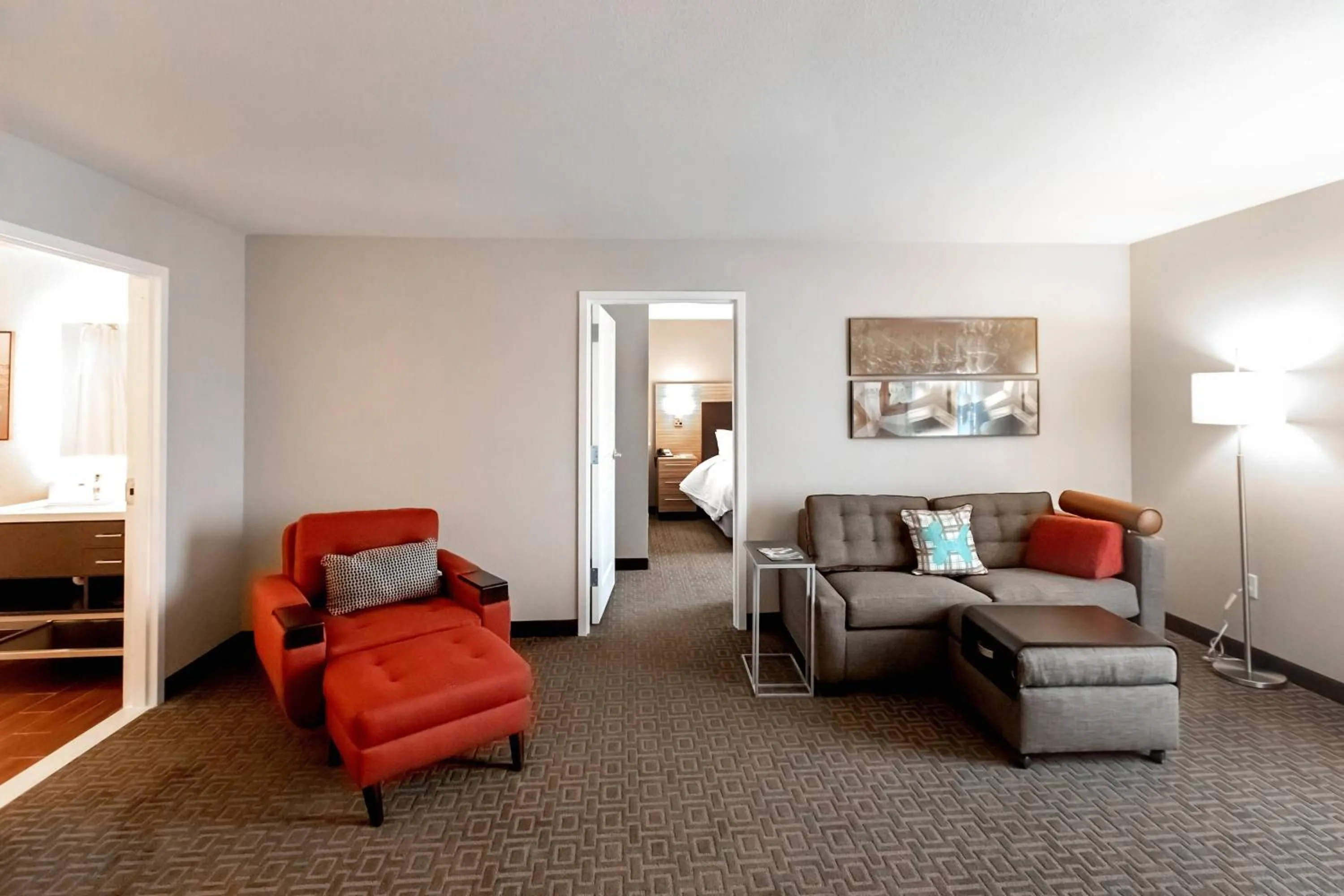 Living room in TownePlace Suites by Marriott Louisville Airport