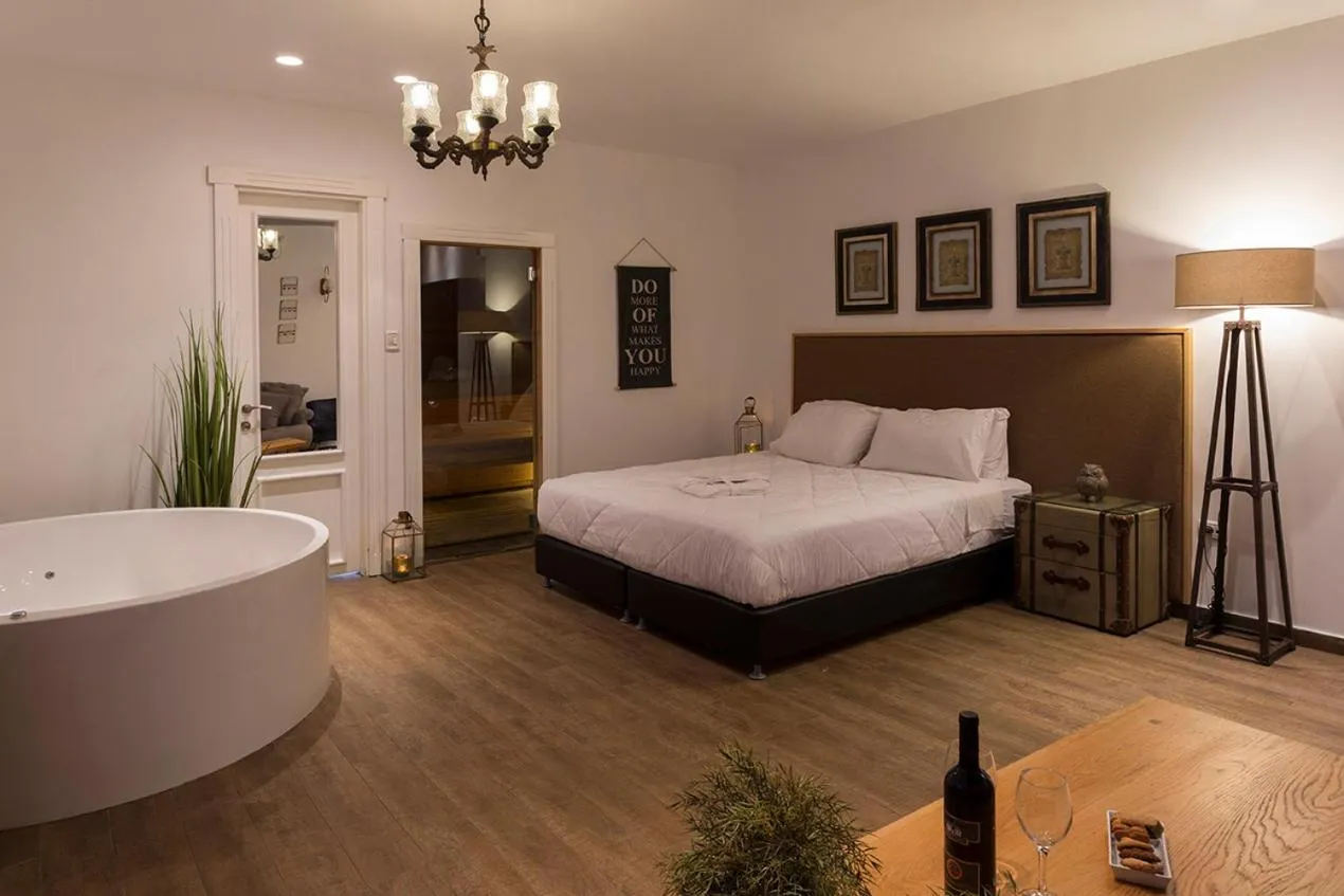 Bed in Estate Spa Boutique Hotel - Adults Only