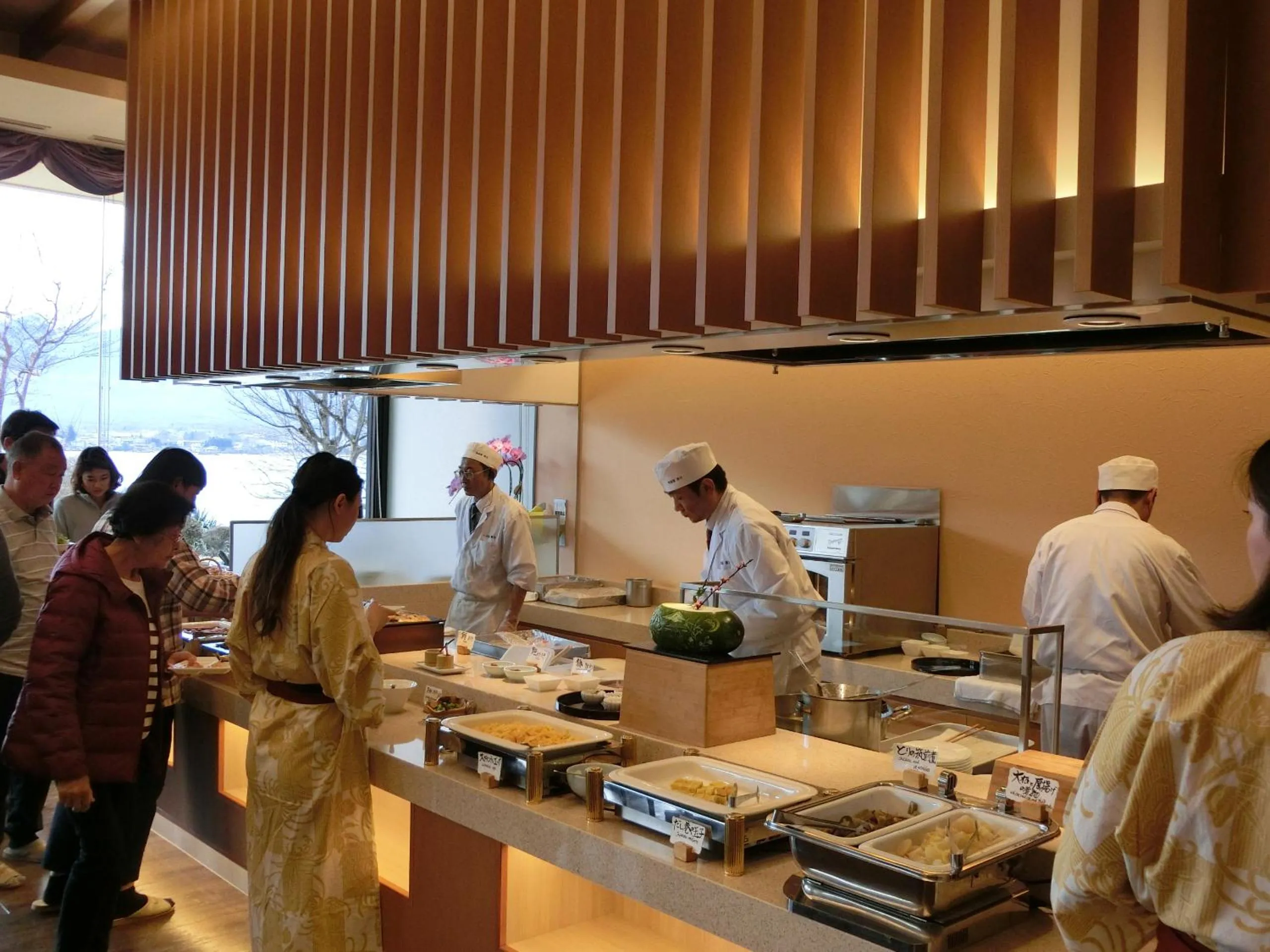 Buffet breakfast in Shuhokaku Kogetsu