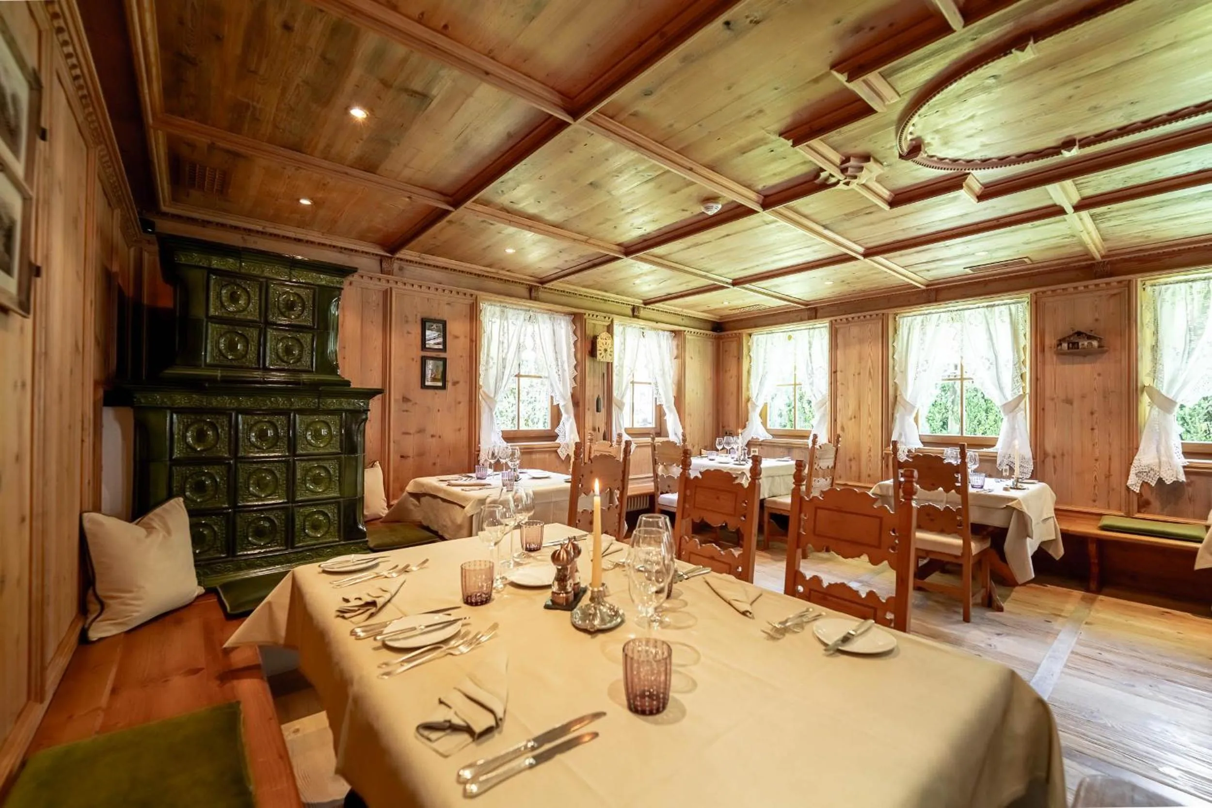 Restaurant/places to eat in Hotel Genziana