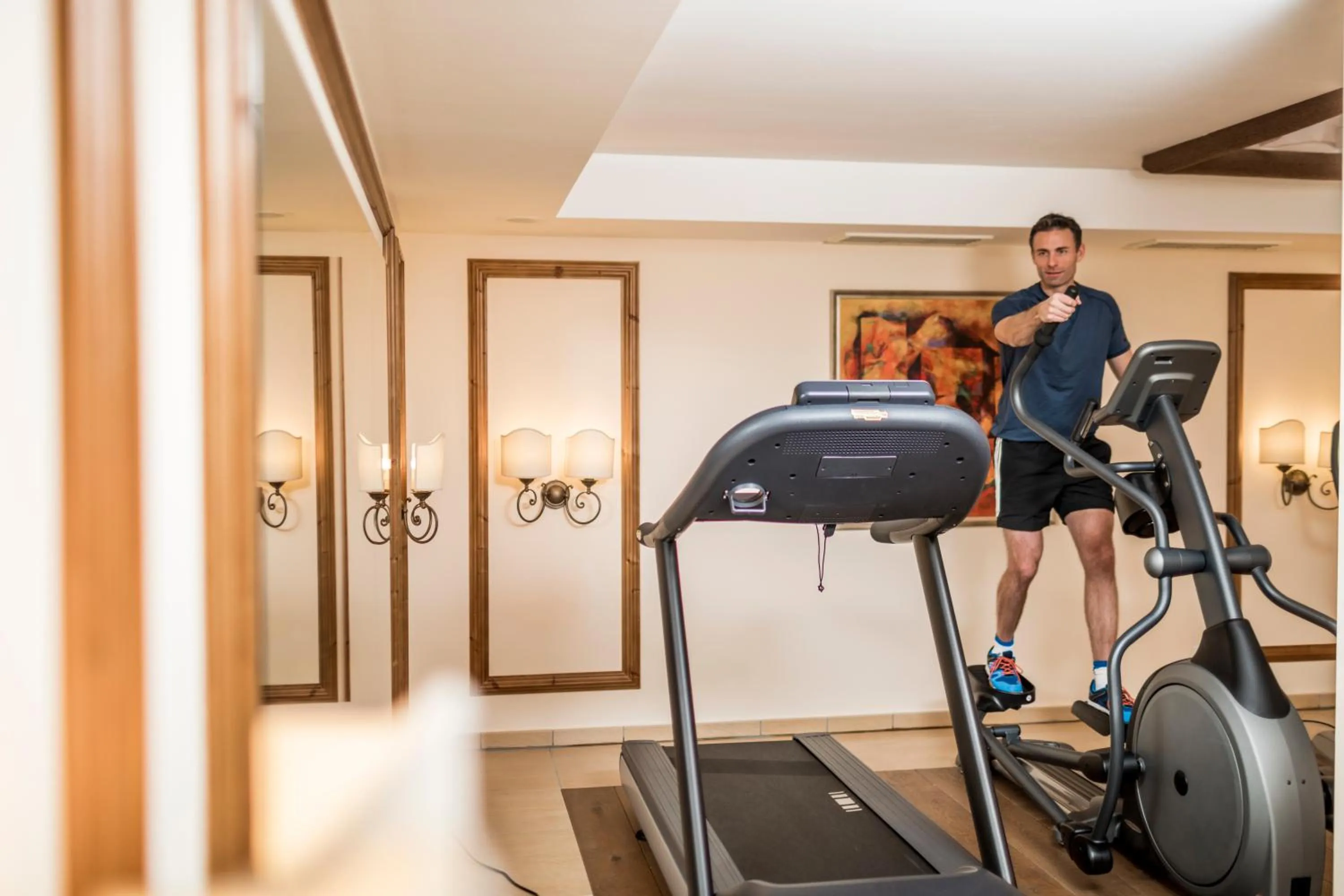 Swimming pool in Hotel Genziana