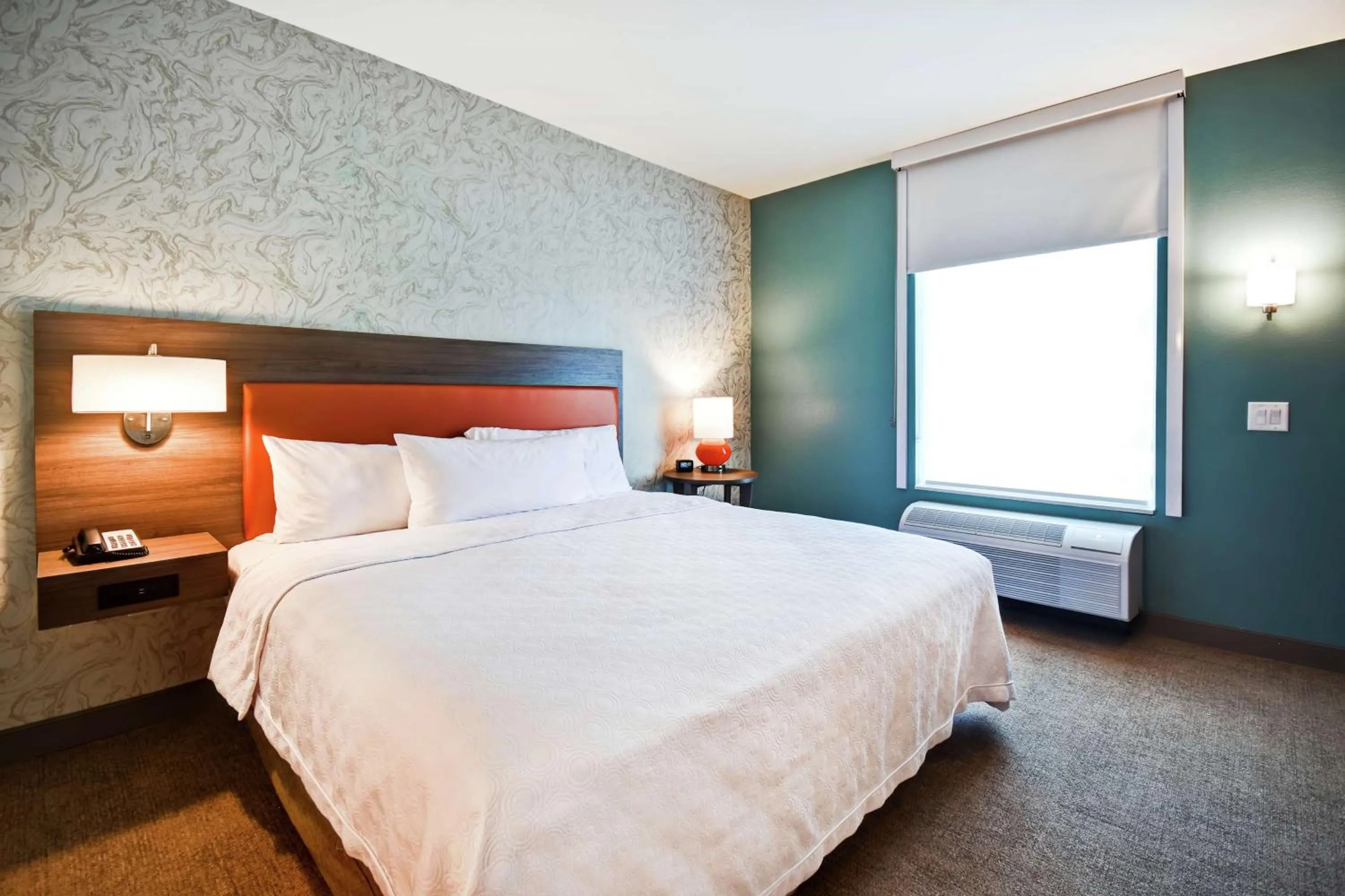 Bed in Home2 Suites by Hilton Gilbert