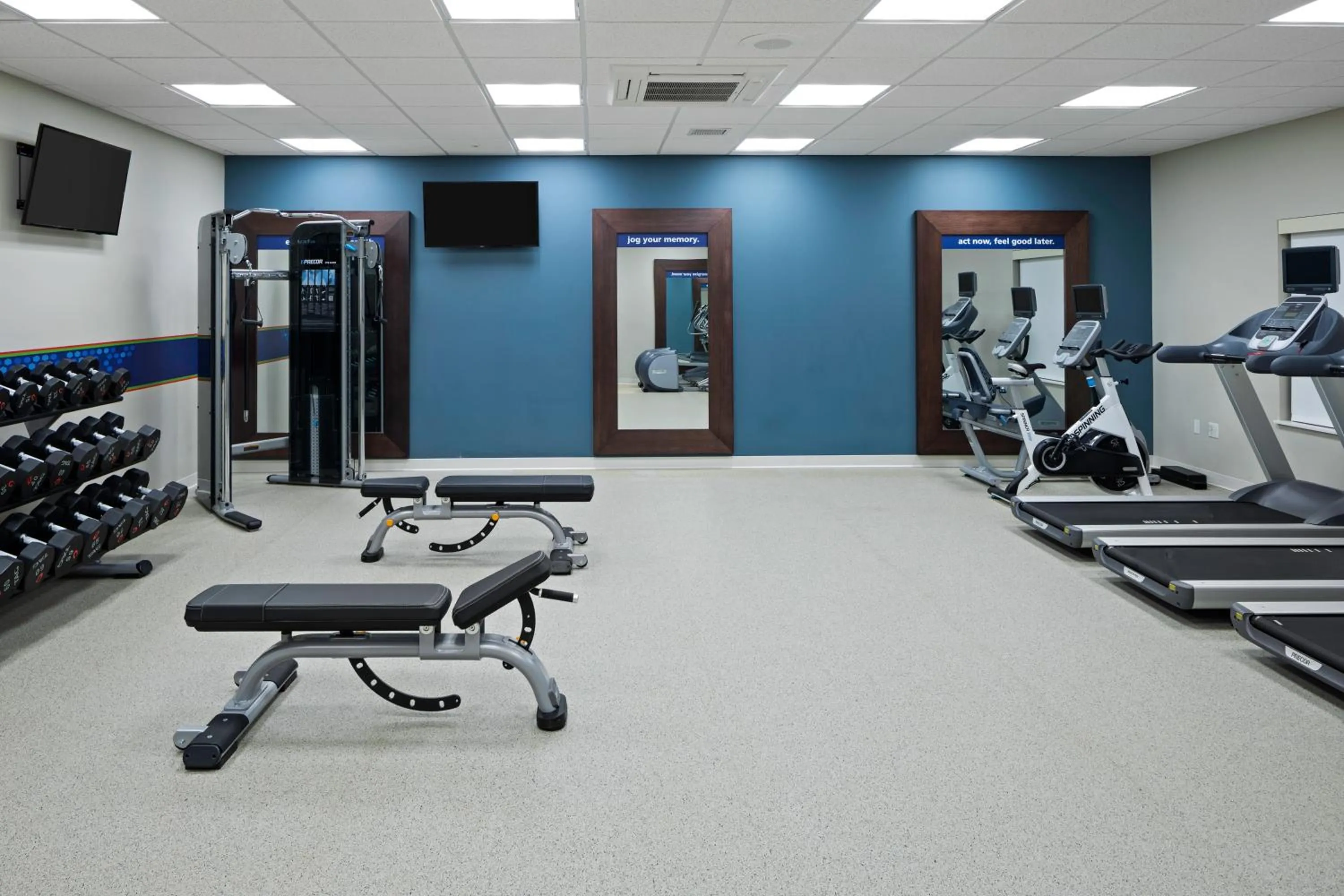Fitness centre/facilities in Hampton Inn & Suites Cranberry Township/Mars