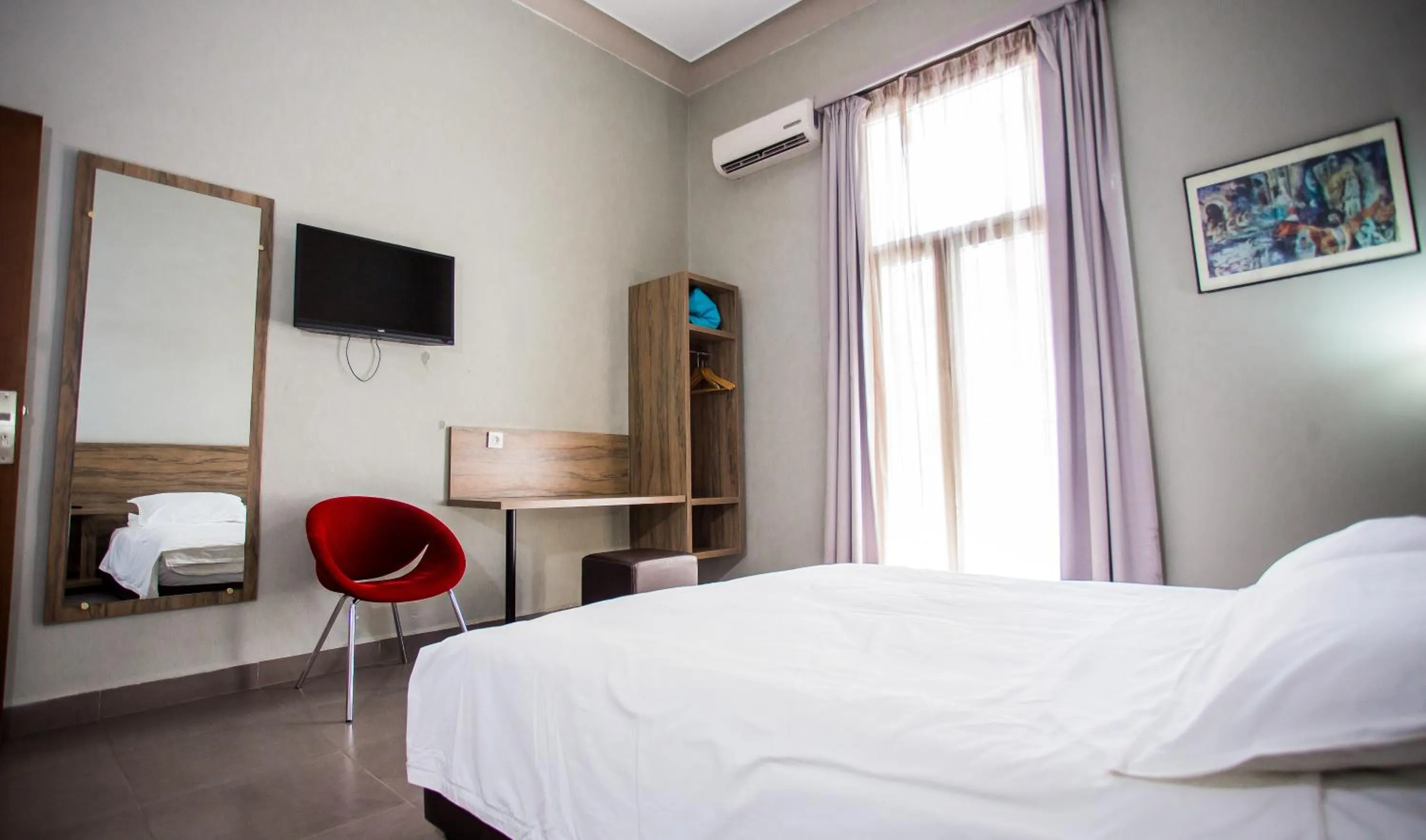 Bedroom, Bed in Hôtel Olympic