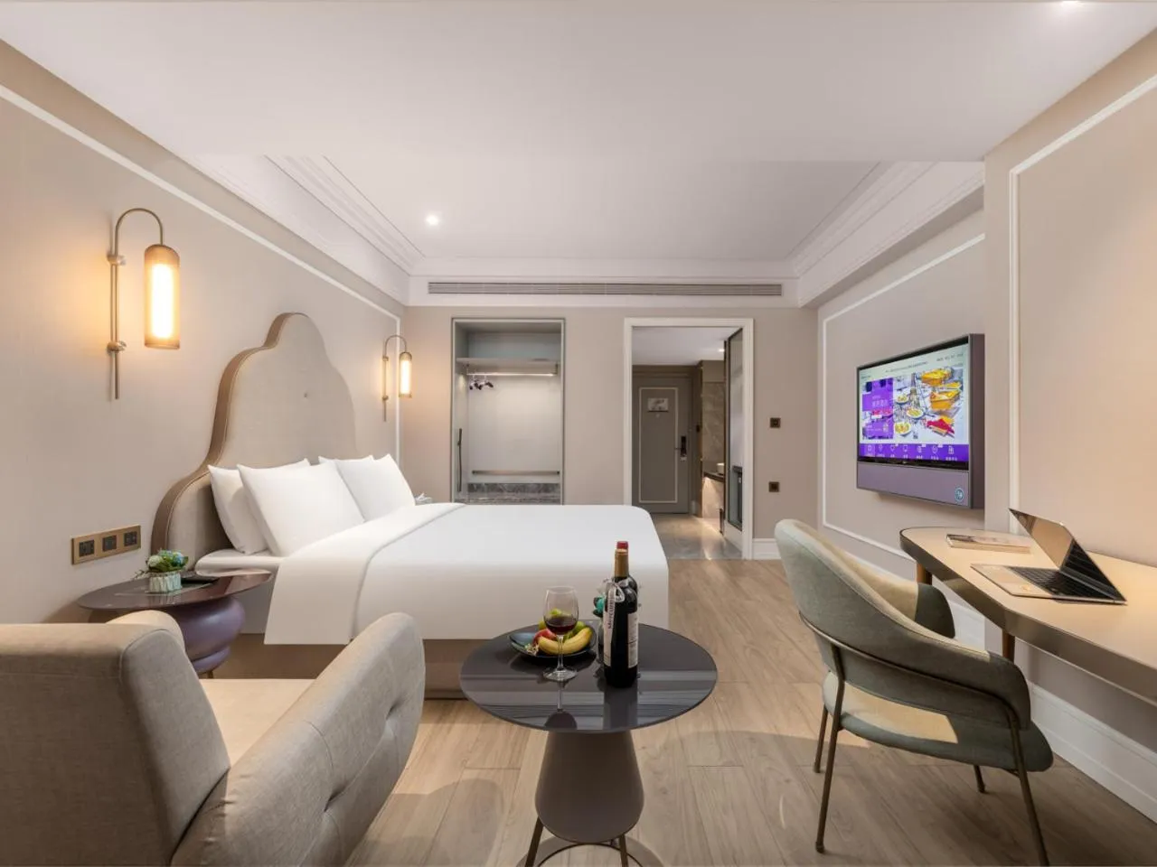 Photo of the whole room in Mercure Shanghai Global Harbour