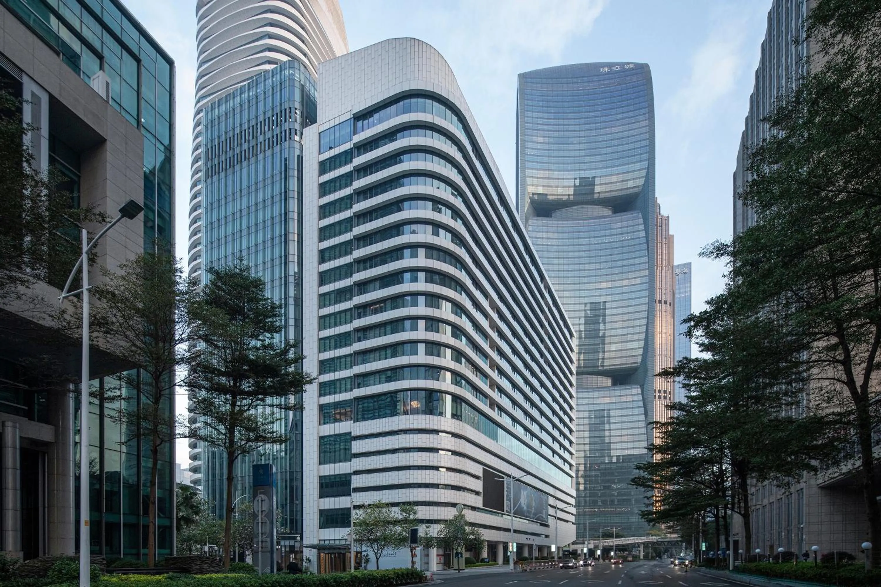 Property building in MaxX by Steigenberger Guangzhou Zhujiang New Town - Free Shuttle bus to Canton Fair Complex during Canton Fair Period