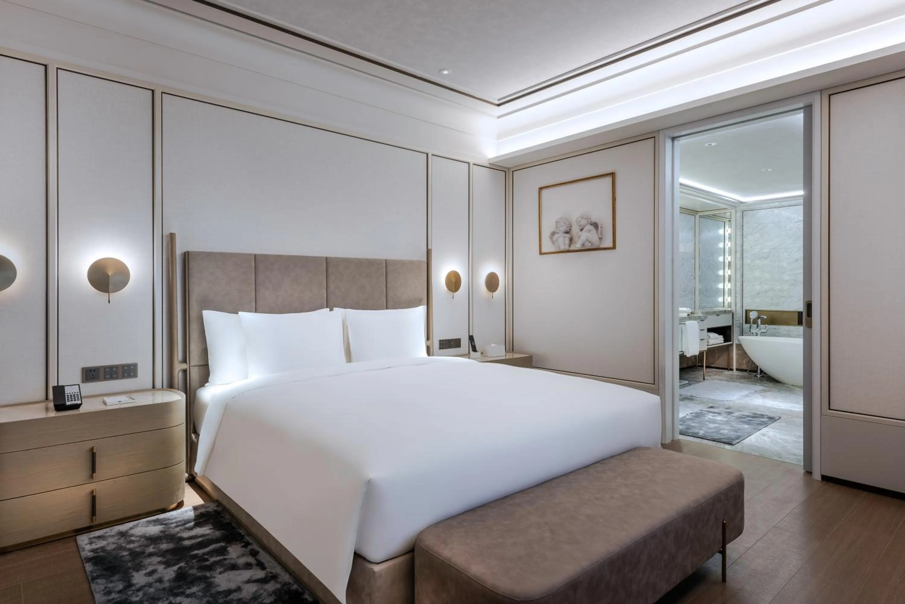 Bed in MaxX by Steigenberger Guangzhou Zhujiang New Town - Free Shuttle bus to Canton Fair Complex during Canton Fair Period