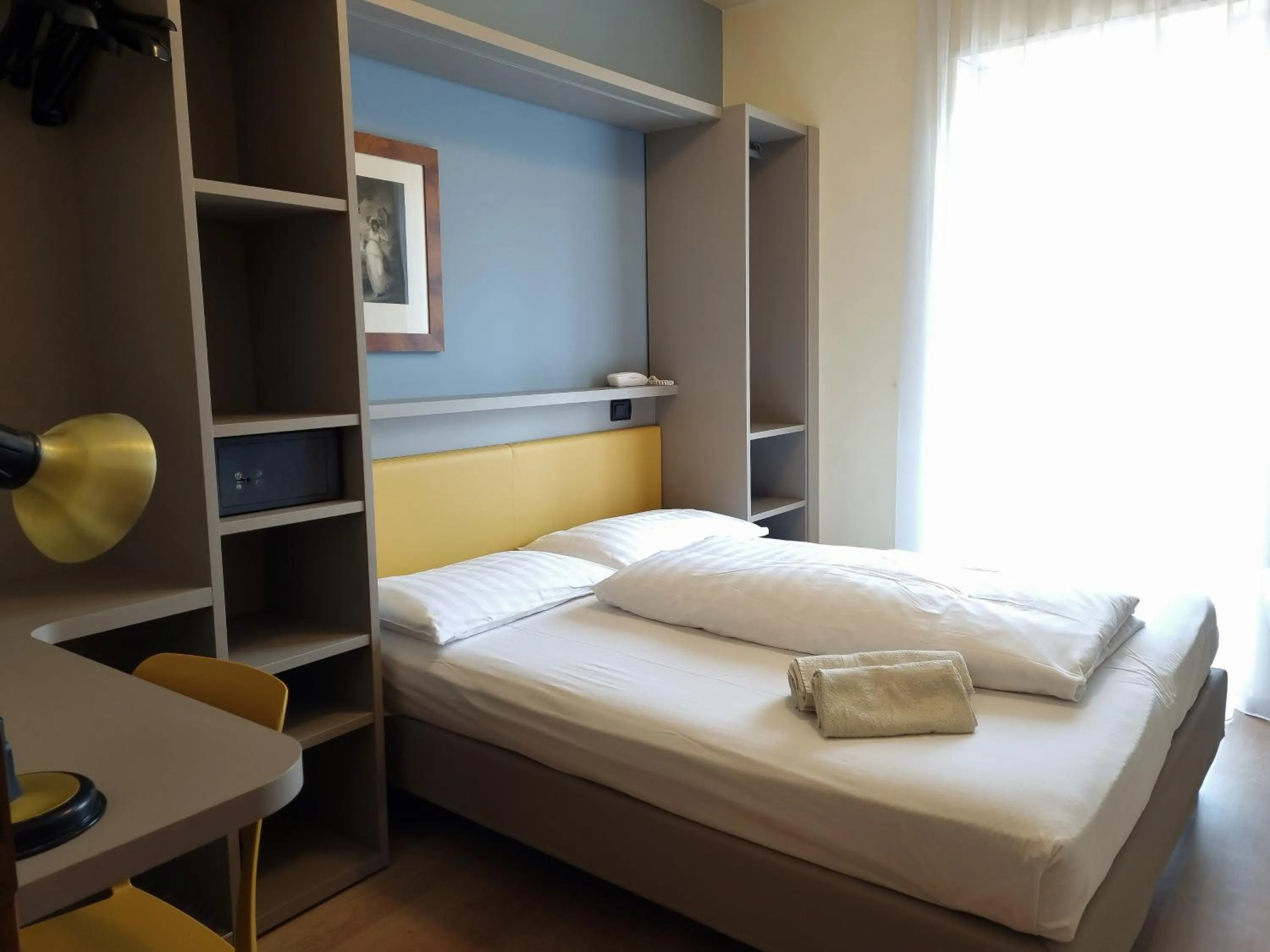 Photo of the whole room, Bed in Hotel San Giorgio