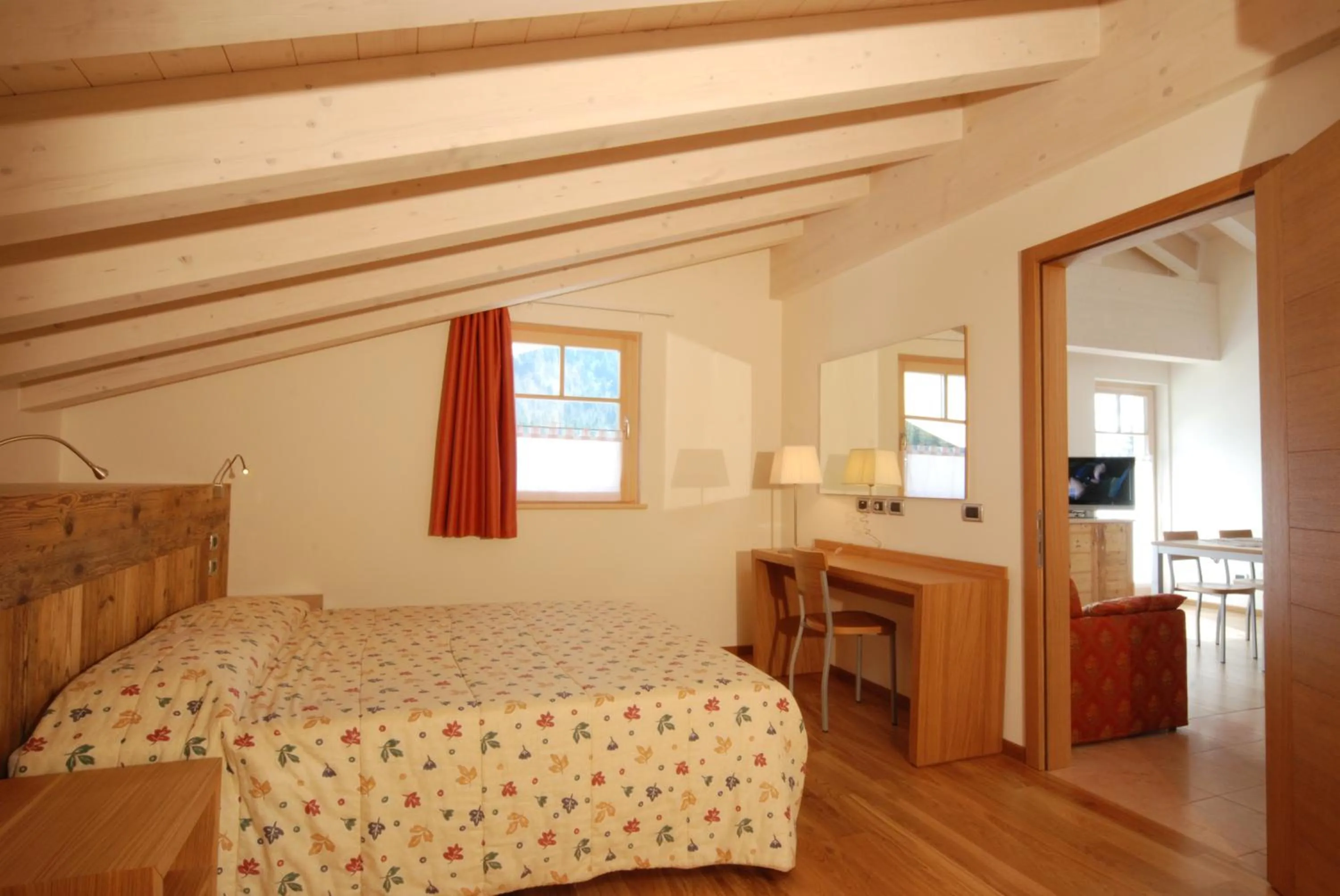 Bedroom, Bed in Hotel Ideal