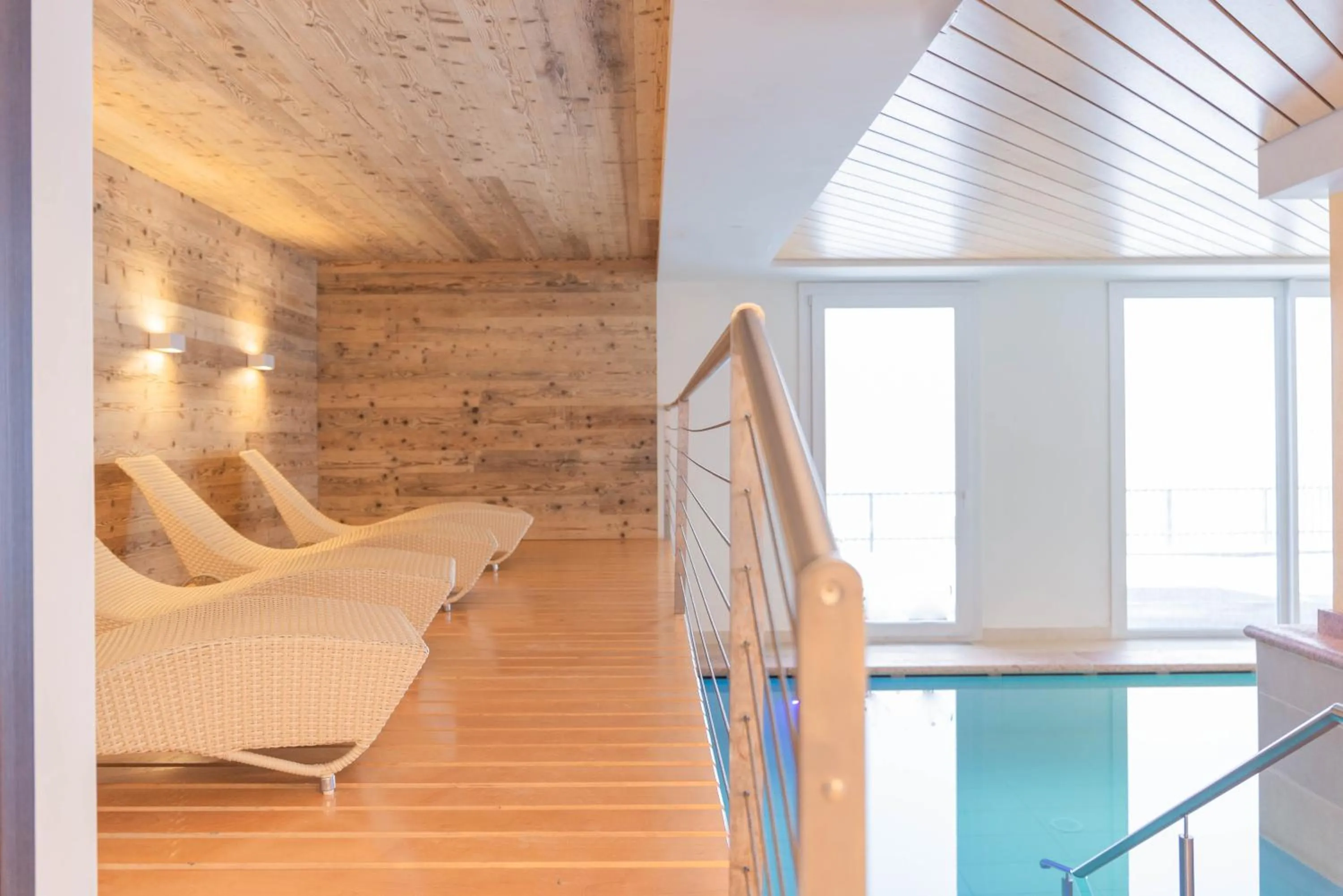 Swimming pool in Hotel Ideal