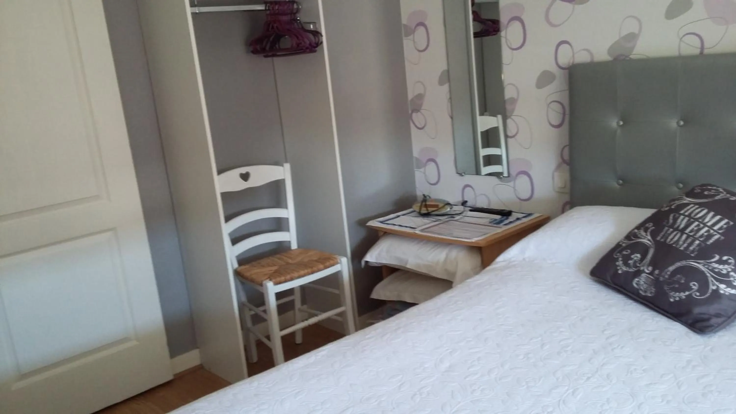 Bed in A La Bonne Adresse