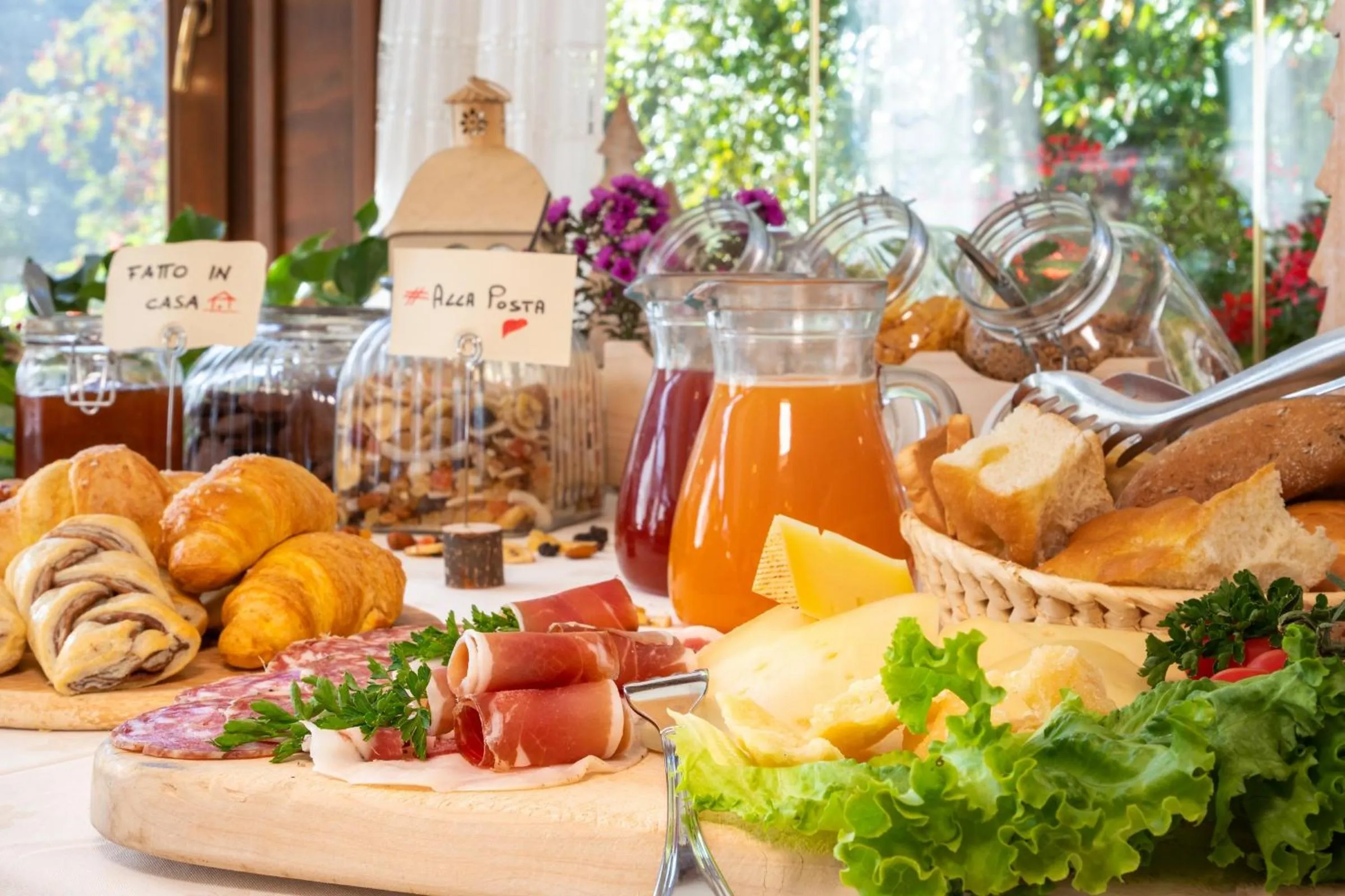 Food and drinks in Albergo alla Posta