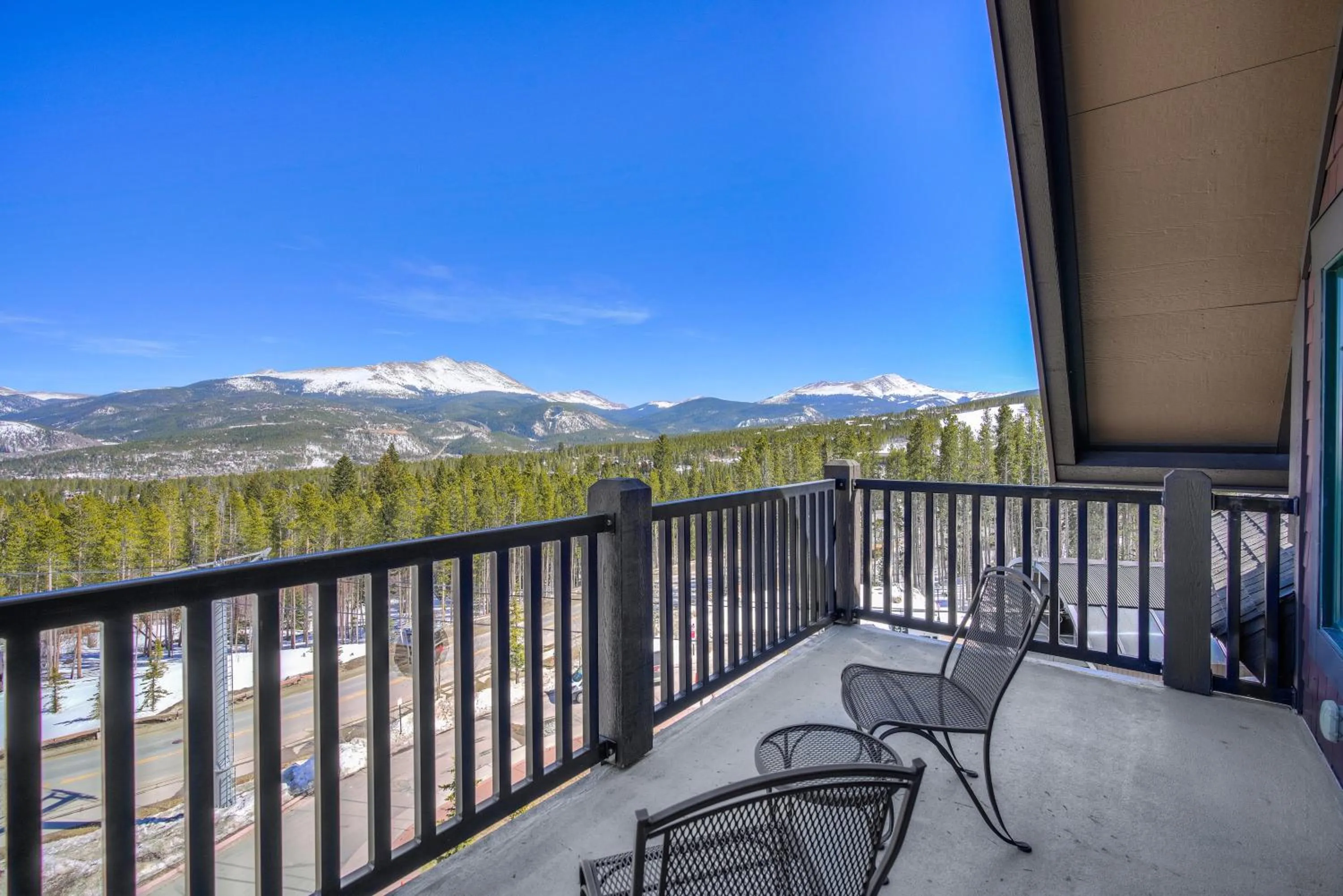 Crystal Peak Lodge C7400